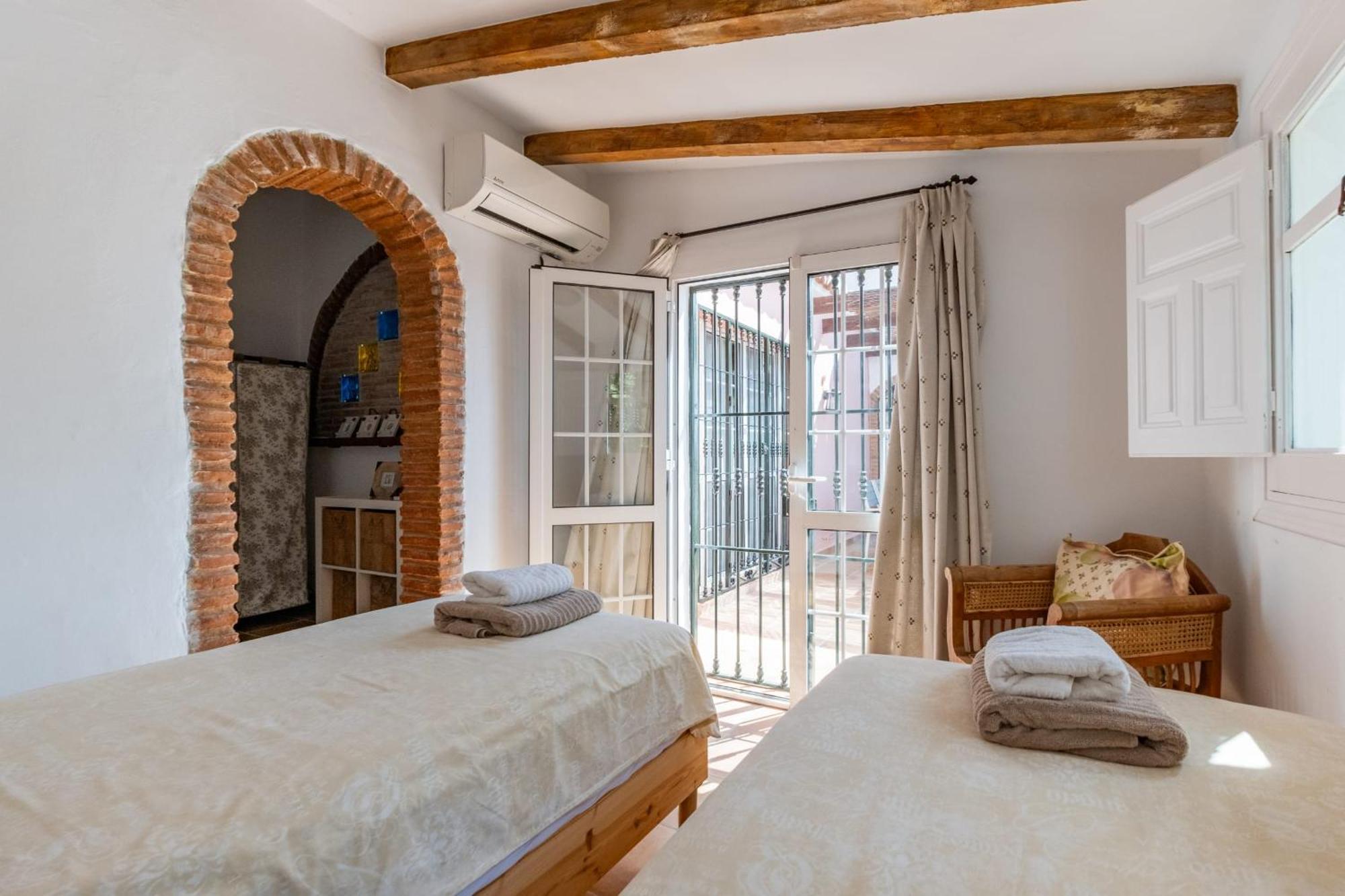 Casa de férias Charming House With Private Pool And Garden Nerja