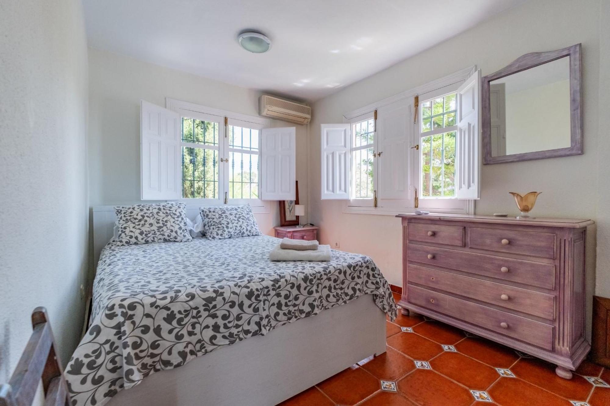 Casa de férias Charming House With Private Pool And Garden Nerja