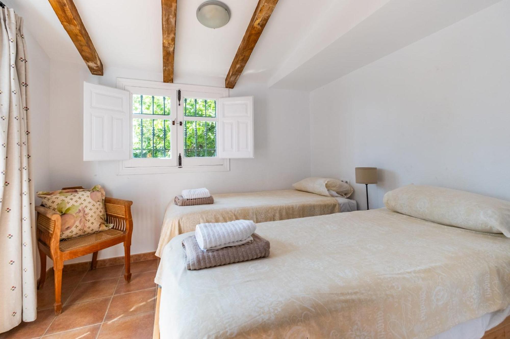 Charming House With Private Pool And Garden Casa de férias