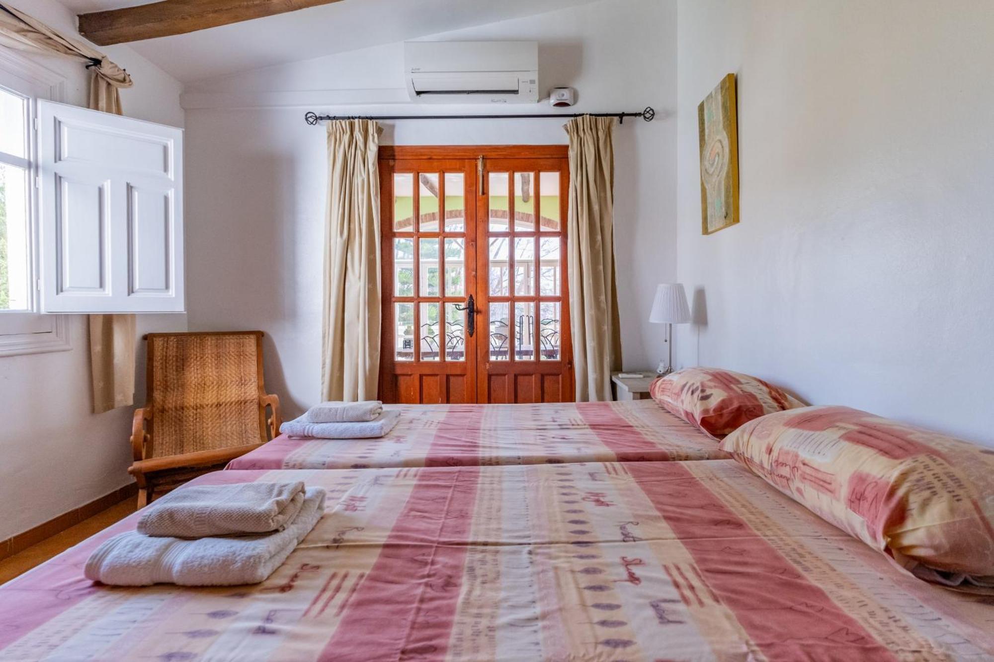 Casa de férias Charming House With Private Pool And Garden *