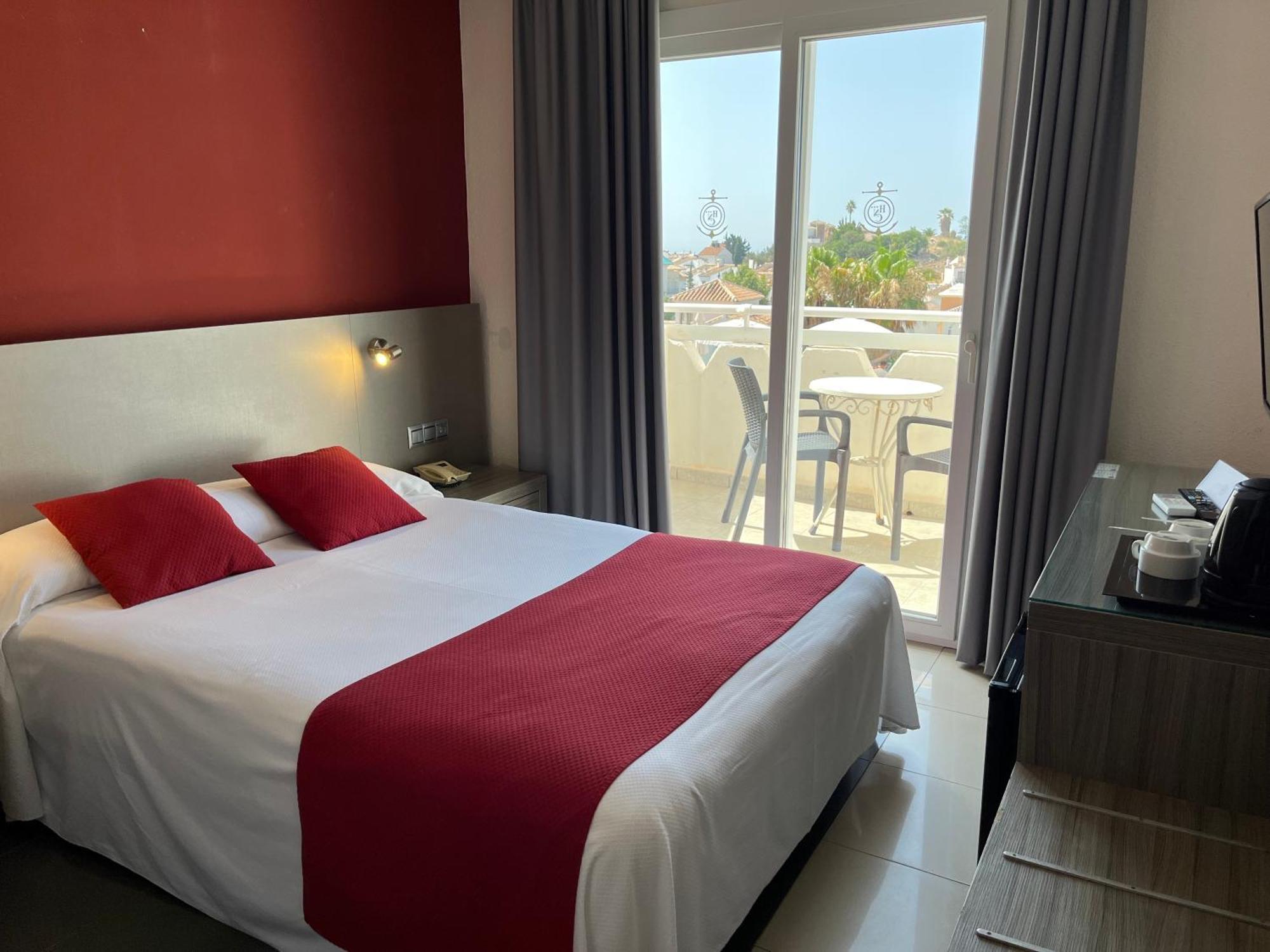 Club By Dorobe Hotel 3*