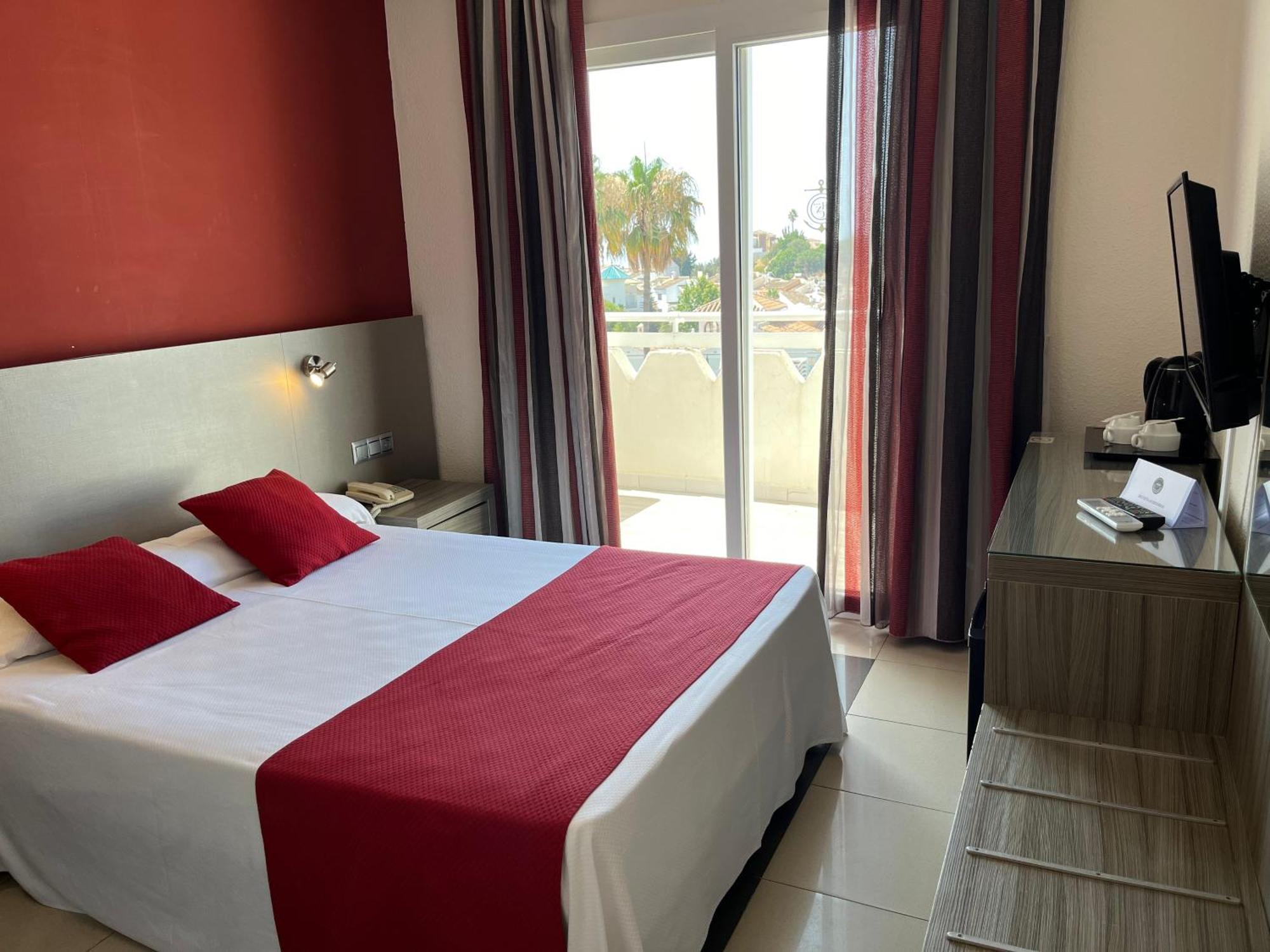Club By Dorobe 3* Nerja