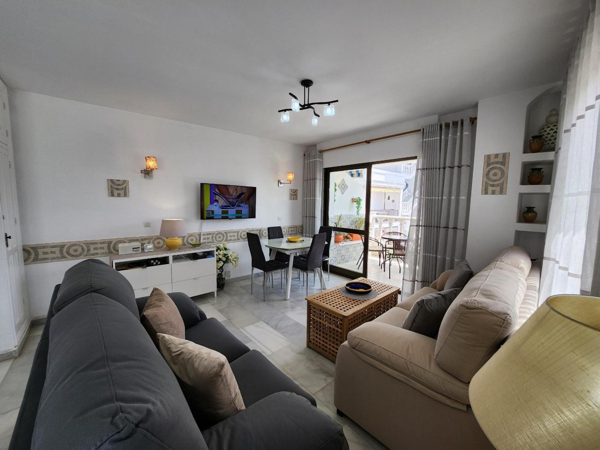Carabeo 99 - Sleeps 4 Apartamento Nerja