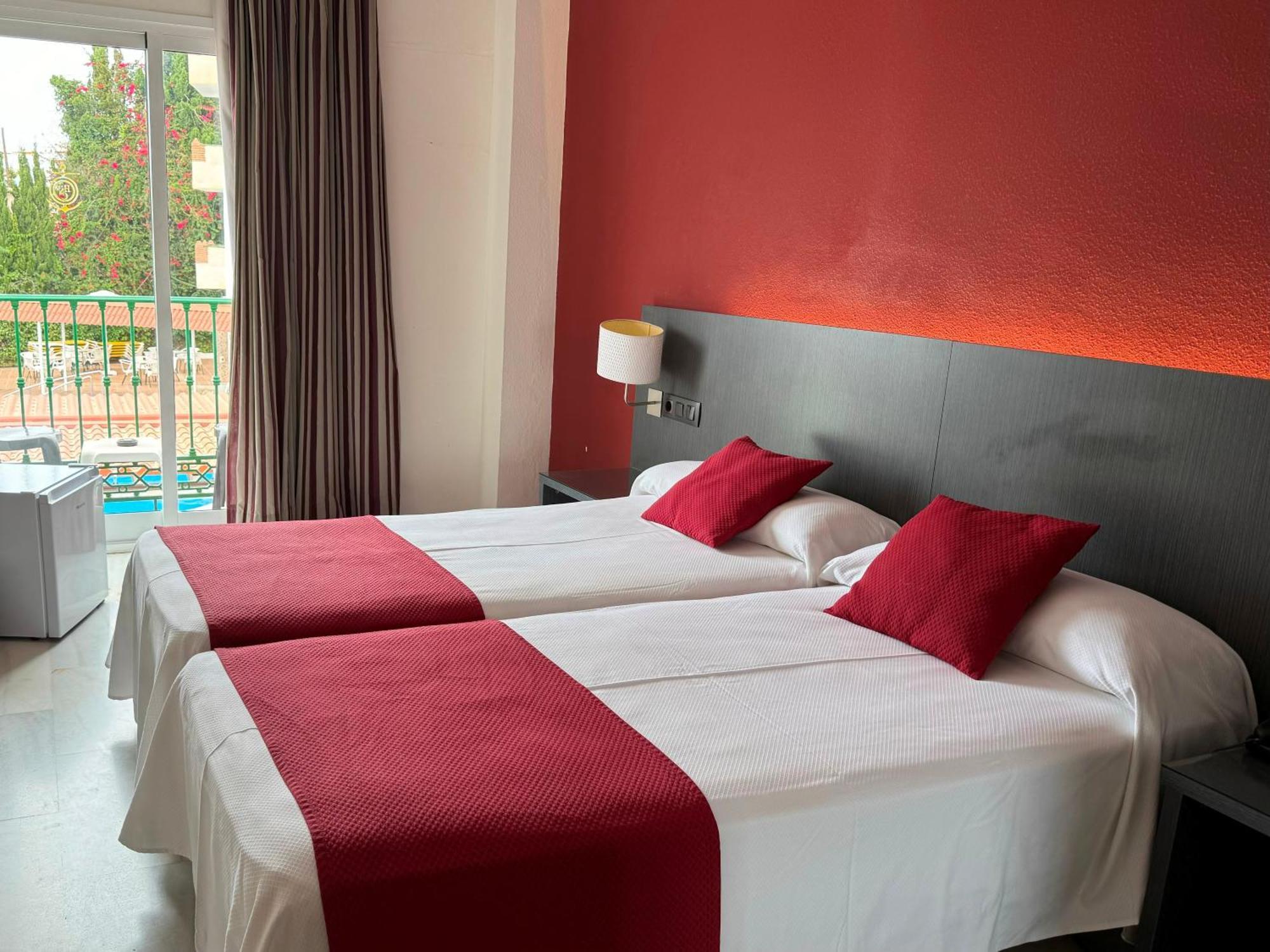 Hotel Club By Dorobe Nerja