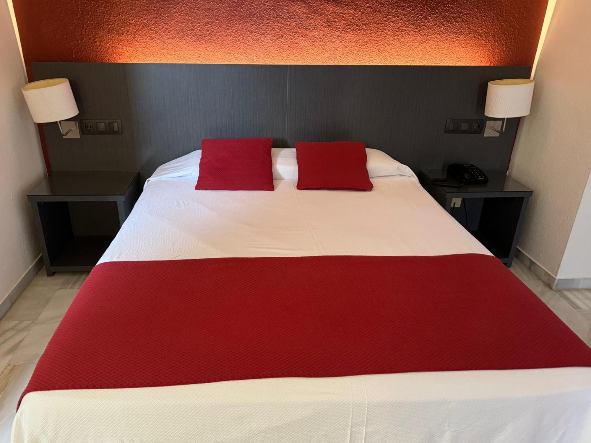 Hotel Club By Dorobe Nerja