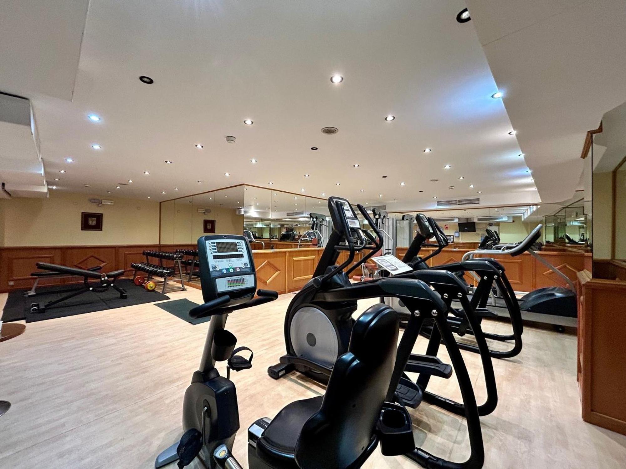 Hotel Balcón De Europa 4*