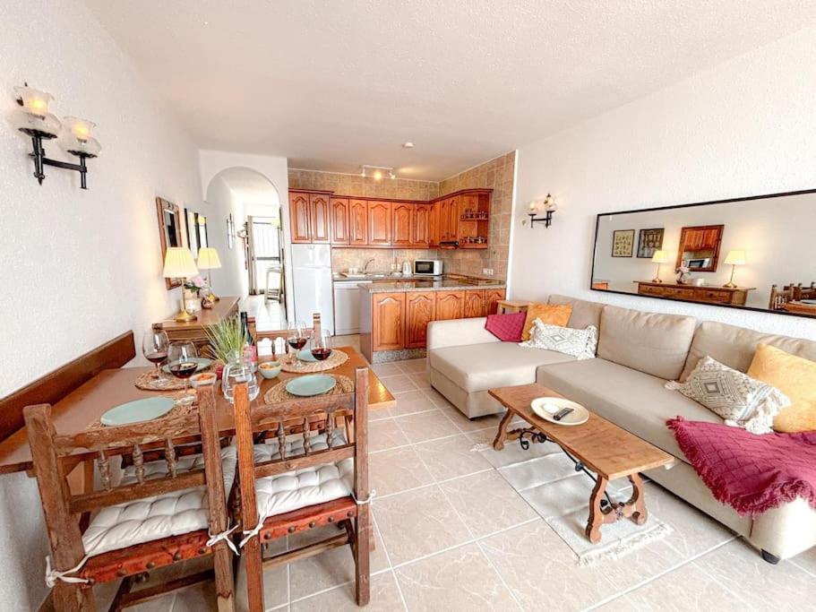 A2406 Capistrano Village, * Nerja