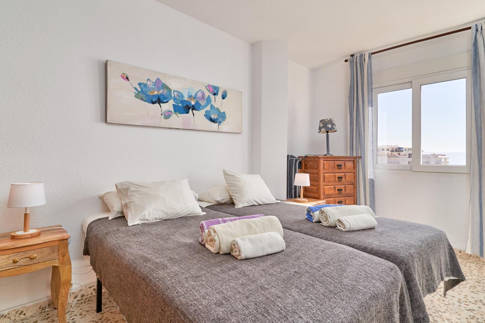 With Stunning Views Apartamento Nerja