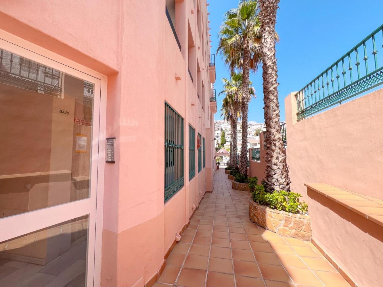 Ibn Sadi * Nerja