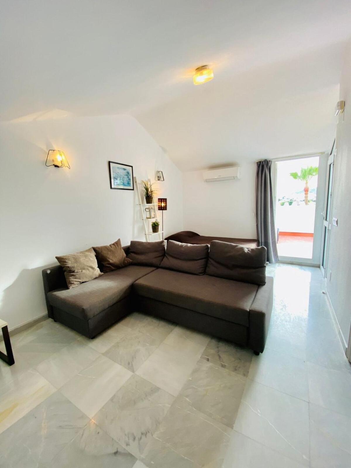 Con Piscina En Rosas De Capistrano Apartamento Nerja