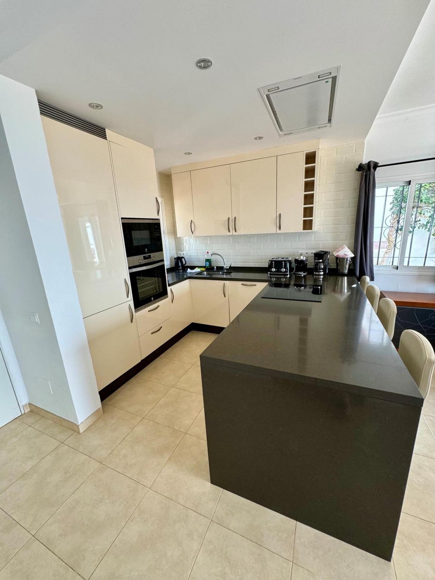 Luxury 2 Bedroom In San Juan De Capistrano, Apartamento Nerja
