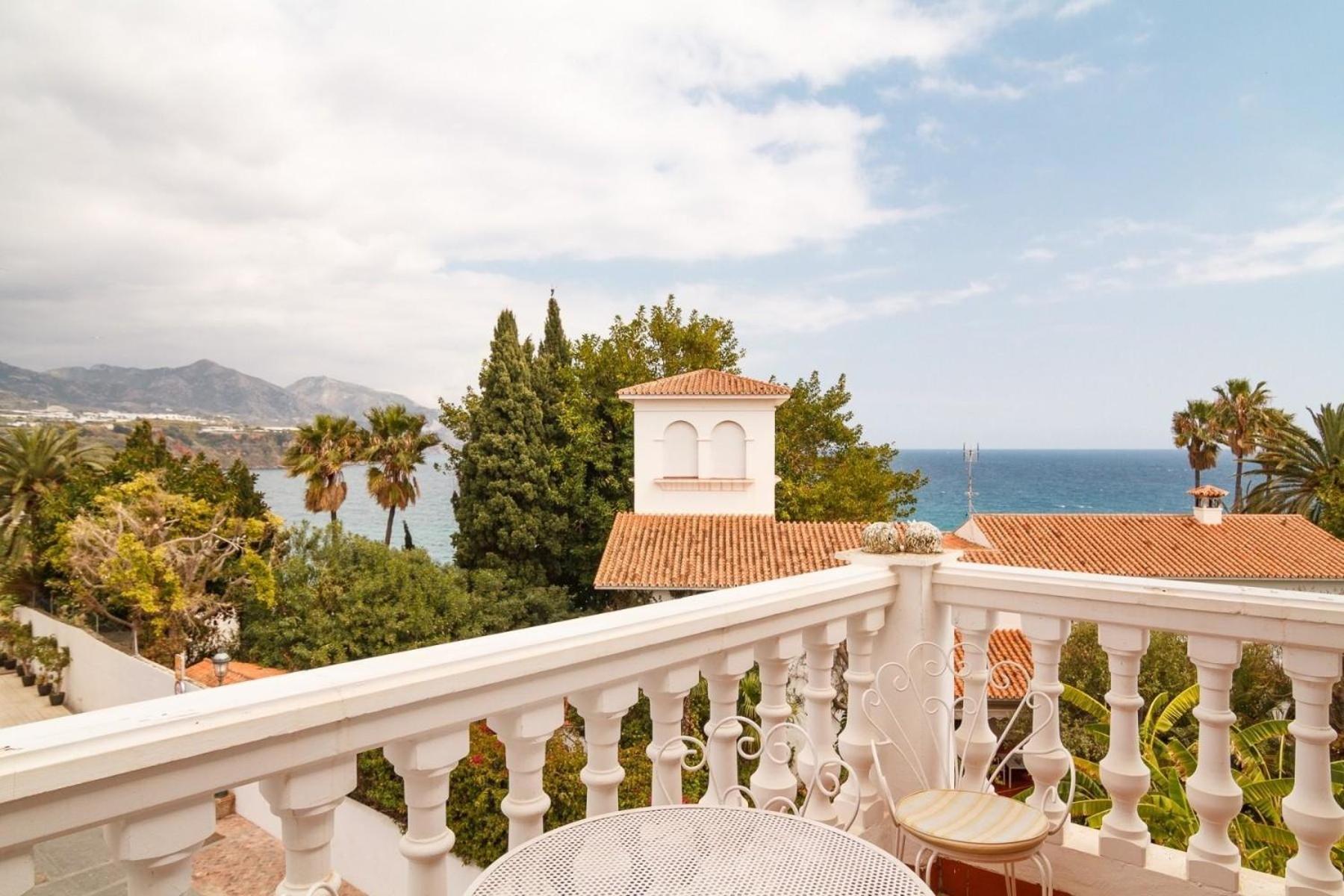 Fuer 3 Personen Ca 65 Qm In Nerja, Andalusien Costa Del Sol *
