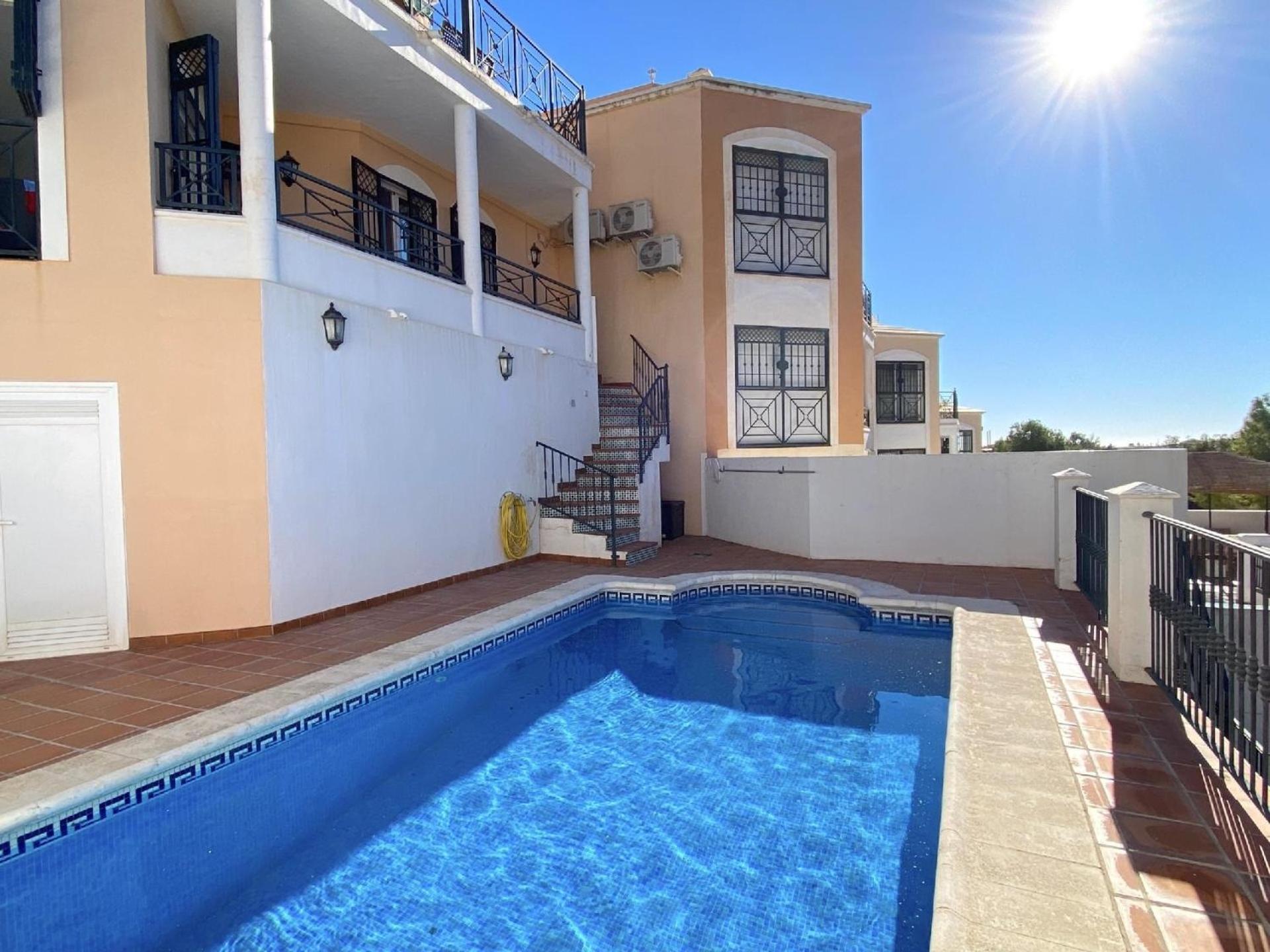 Mit Privatpool Fuer 7 Personen Ca 150 Qm In Nerja, Andalusien Costa Del Sol Nerja