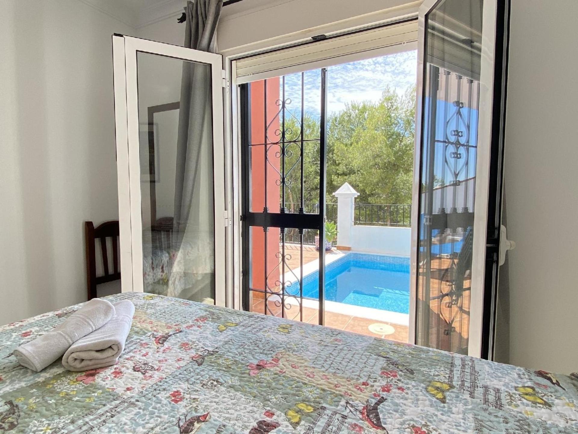 Mit Privatpool Fuer 8 Personen Ca 100 Qm In Nerja, Andalusien Costa Del Sol Casa de férias *
