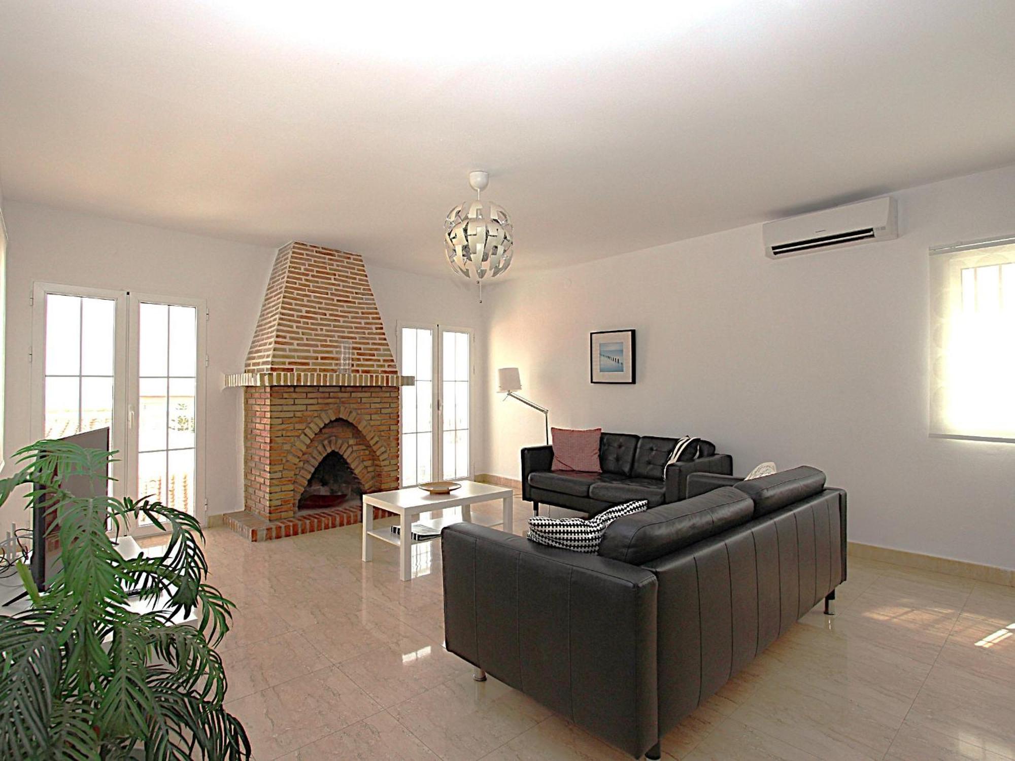 Casa Yvette Punta Lara Villa Nerja