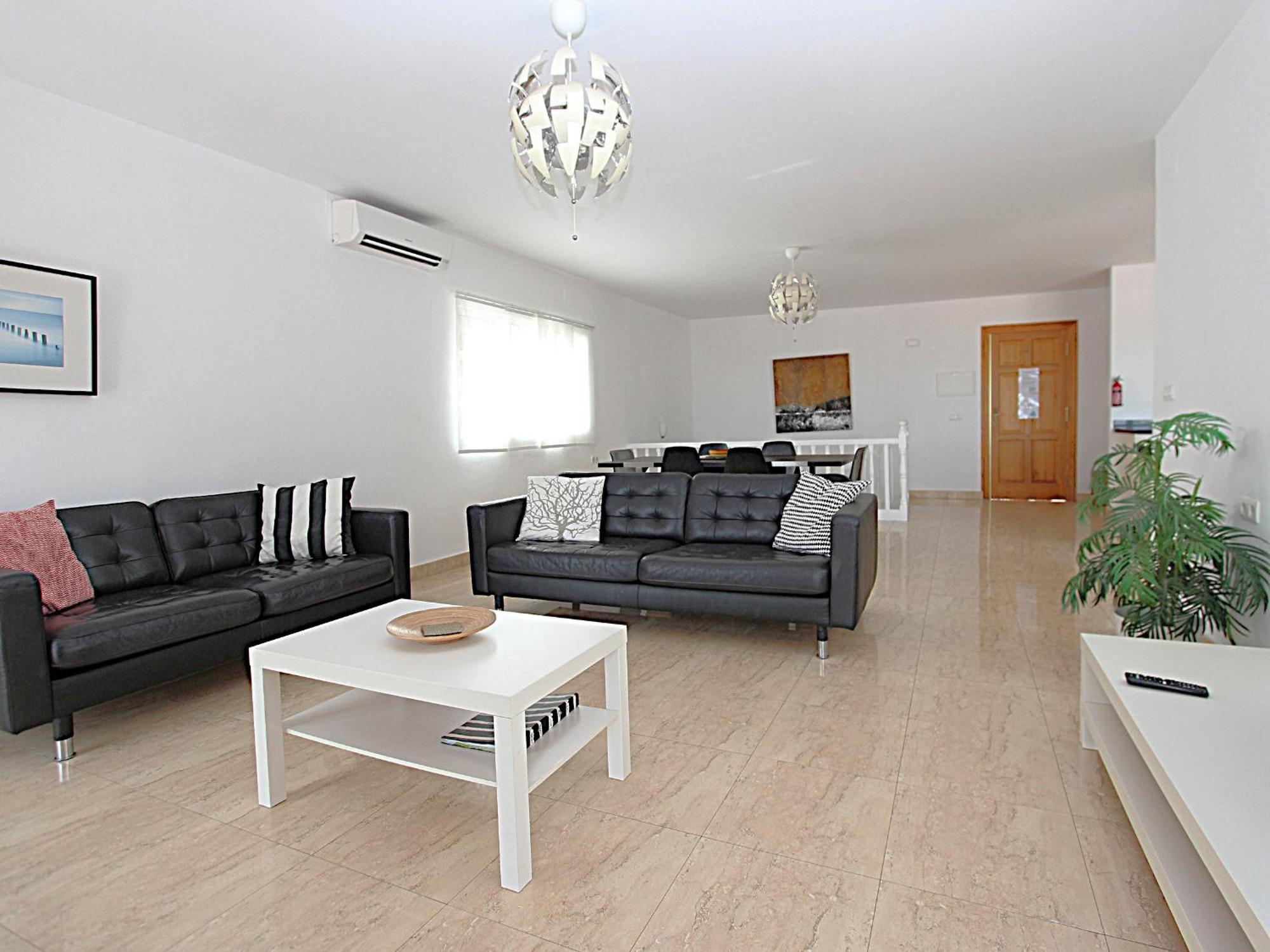 Casa Yvette Punta Lara Villa Nerja