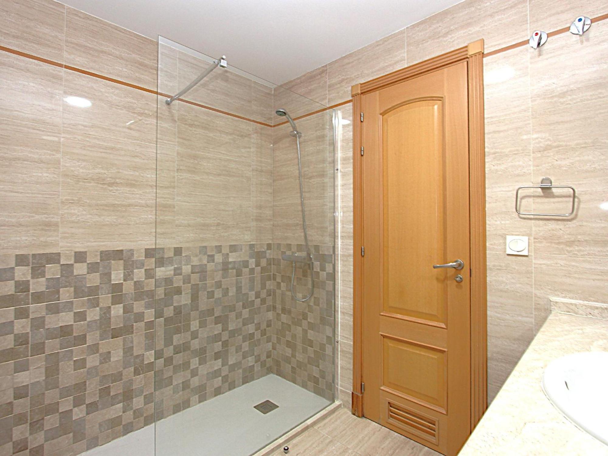 Luxury Ne *