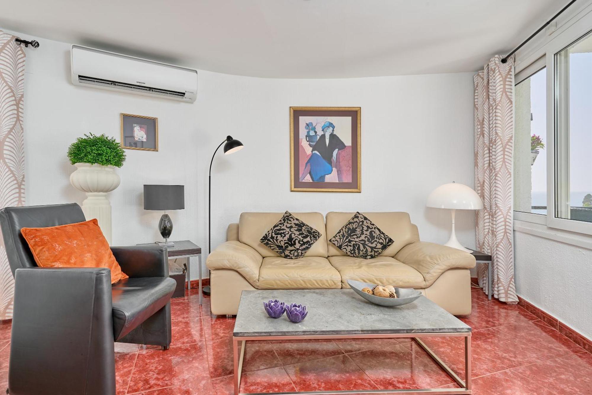Apartamento Spectacular Sea Views, 2 Bed,2 Bath *