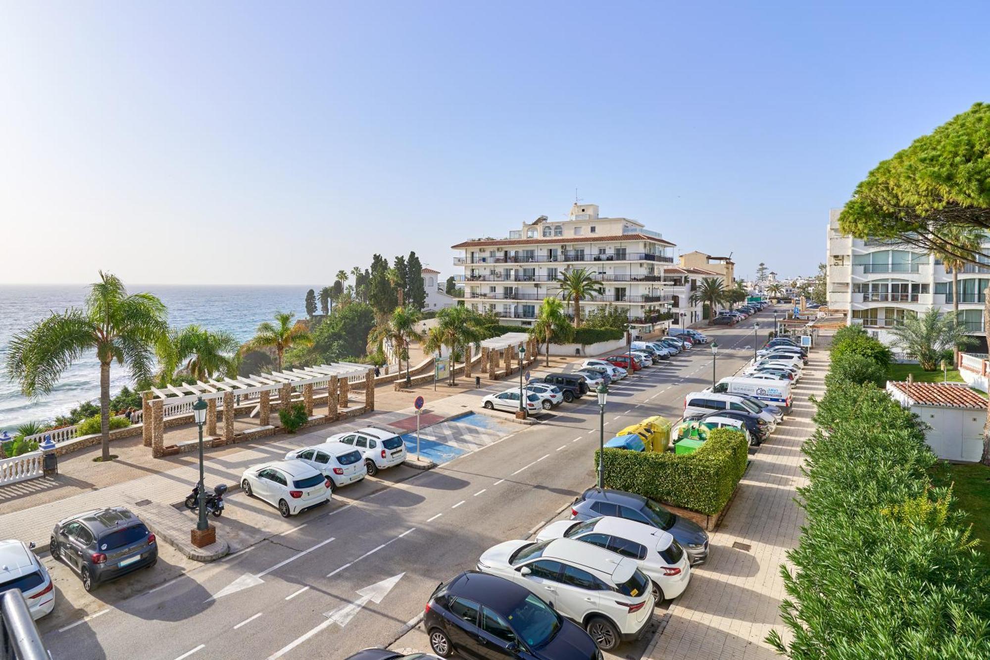 Spectacular Sea Views, 2 Bed,2 Bath Apartamento