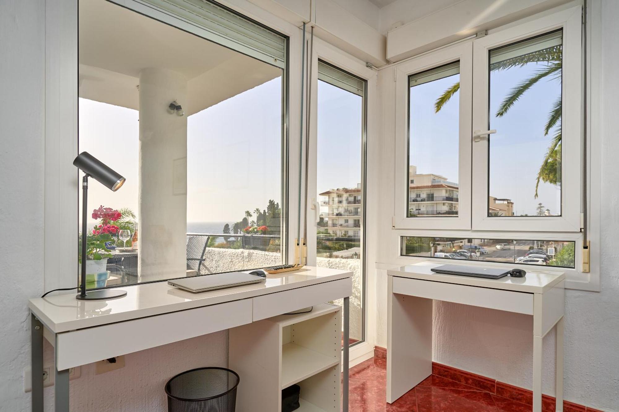 Spectacular Sea Views, 2 Bed,2 Bath Apartamento Nerja