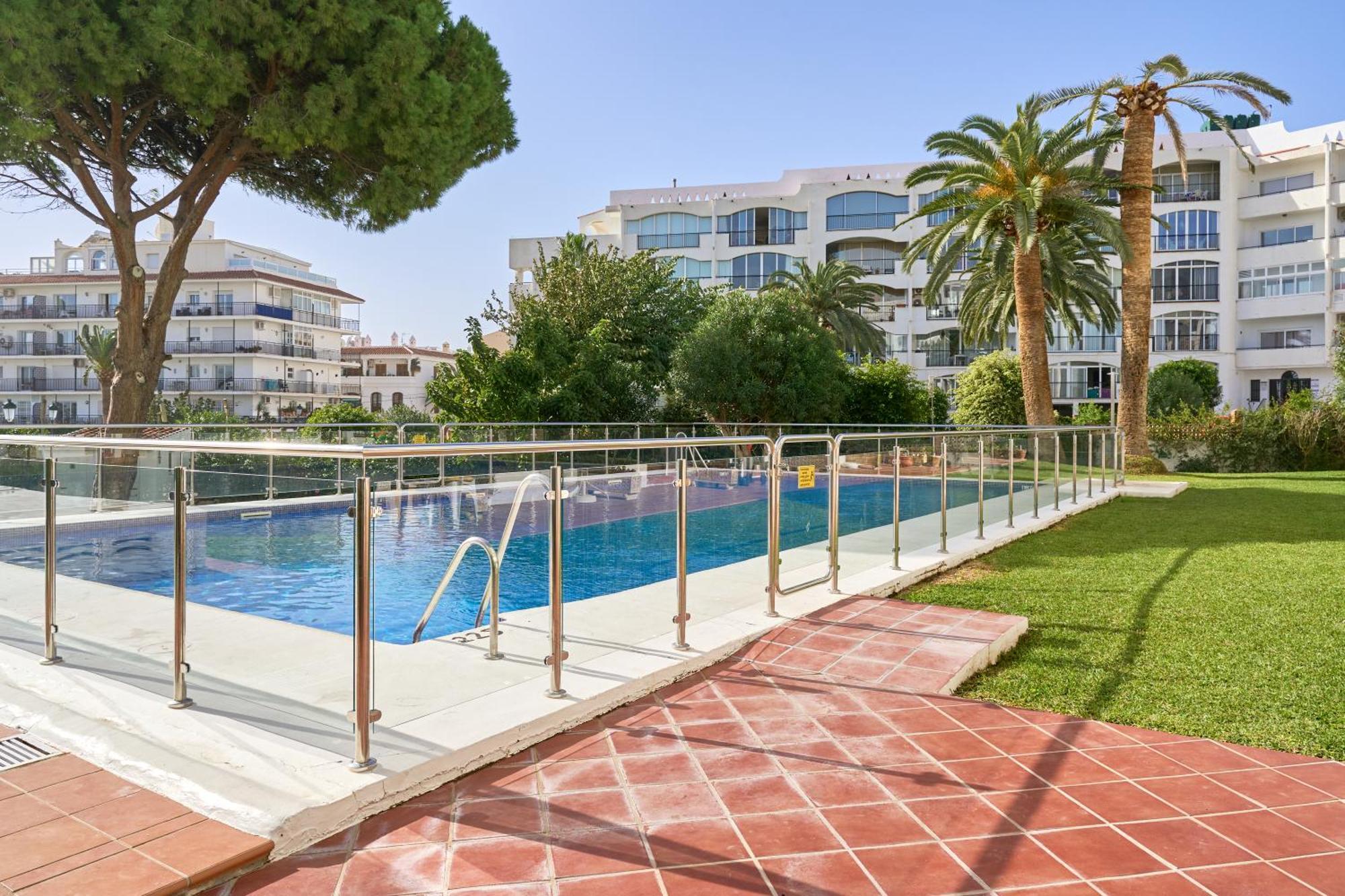 Spectacular Sea Views, 2 Bed,2 Bath Apartamento Nerja