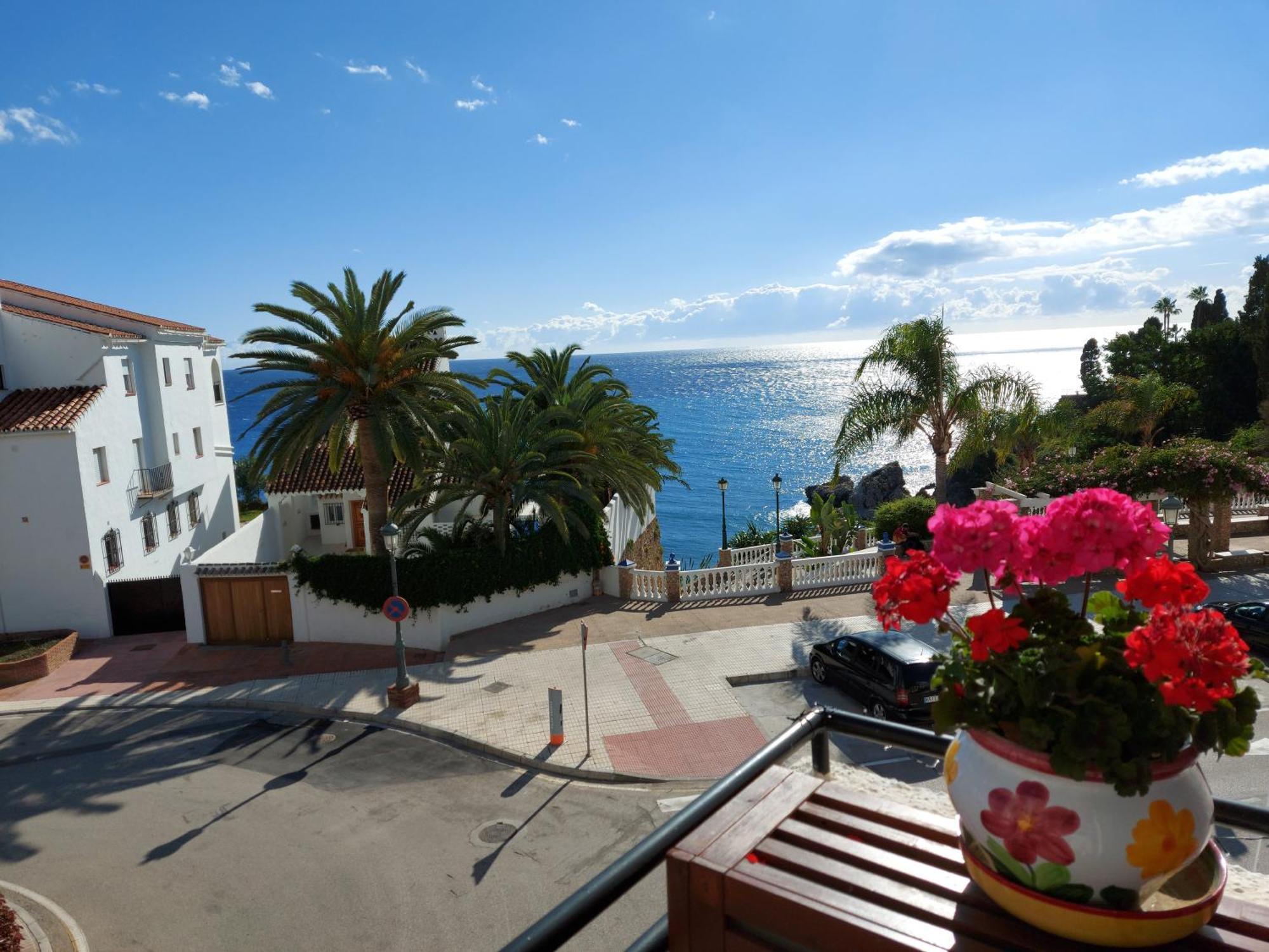 Spectacular Sea Views, 2 Bed,2 Bath Apartamento *