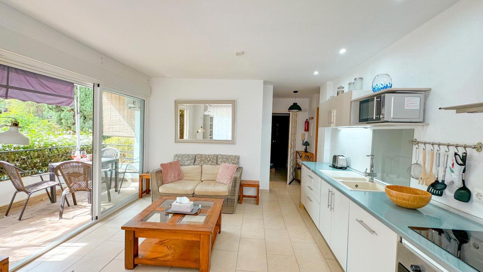 Bahamas Apartment