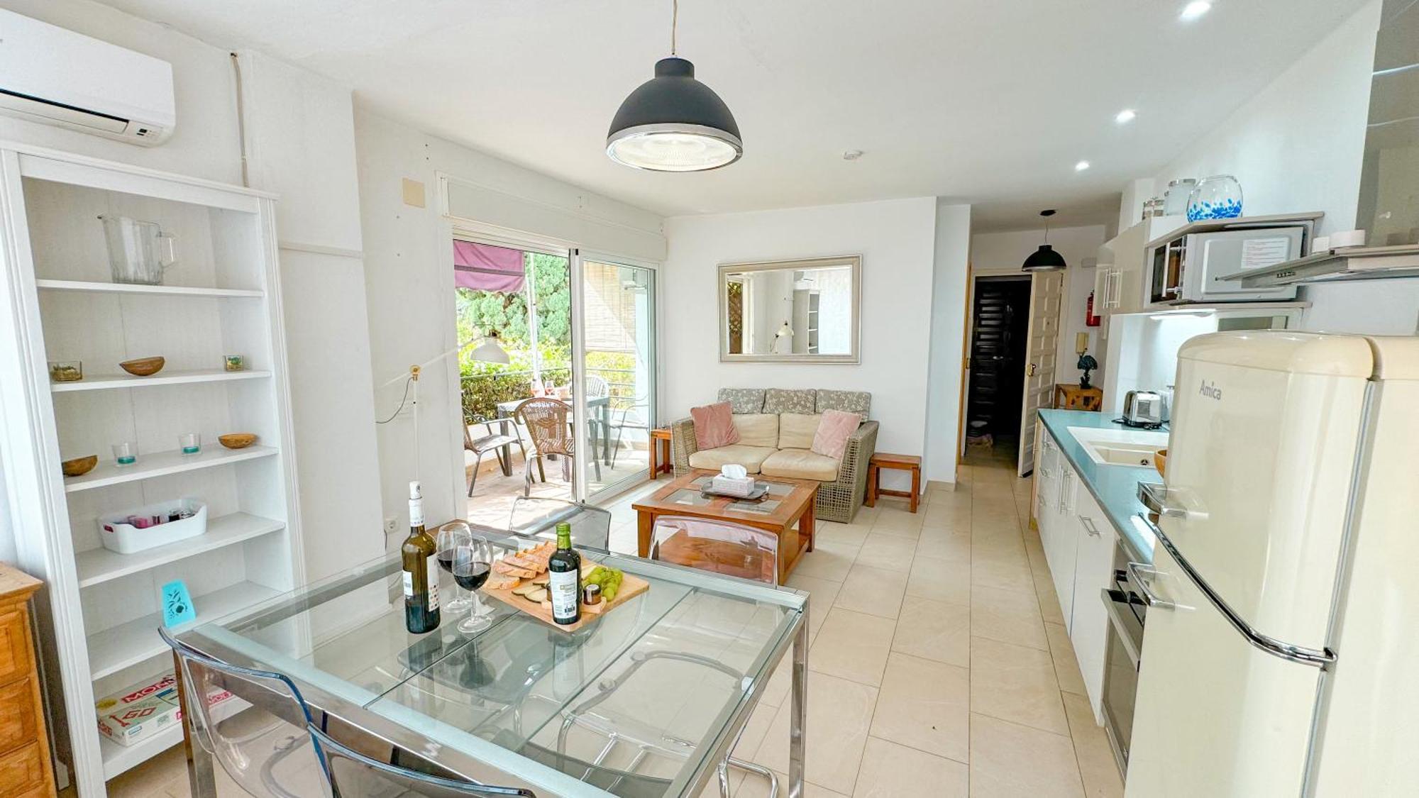 Bahamas Apartment