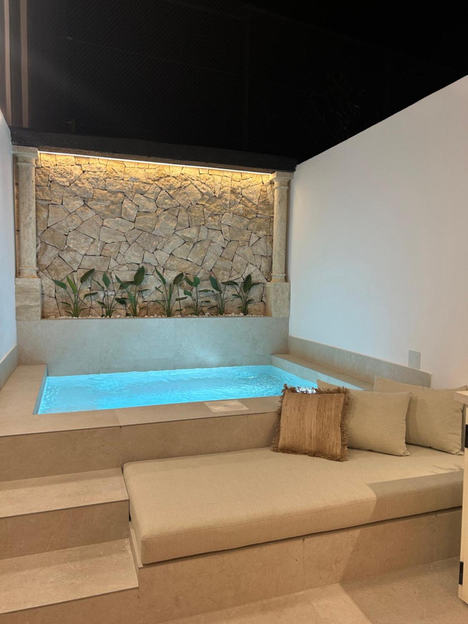De Lujo Con Piscina Climatizada Nerja
