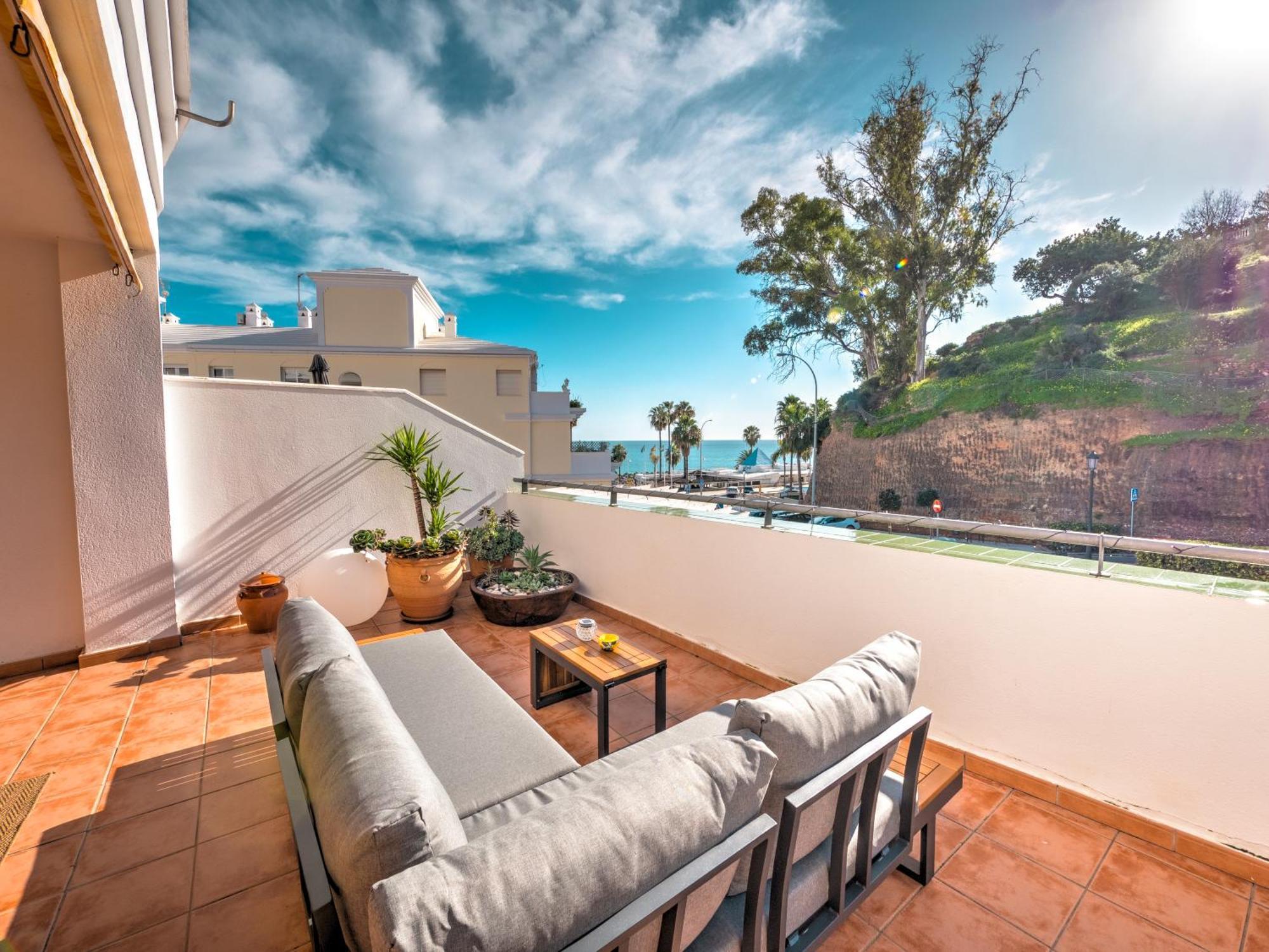 Beachfront With Sea View At Burriana Beach, *