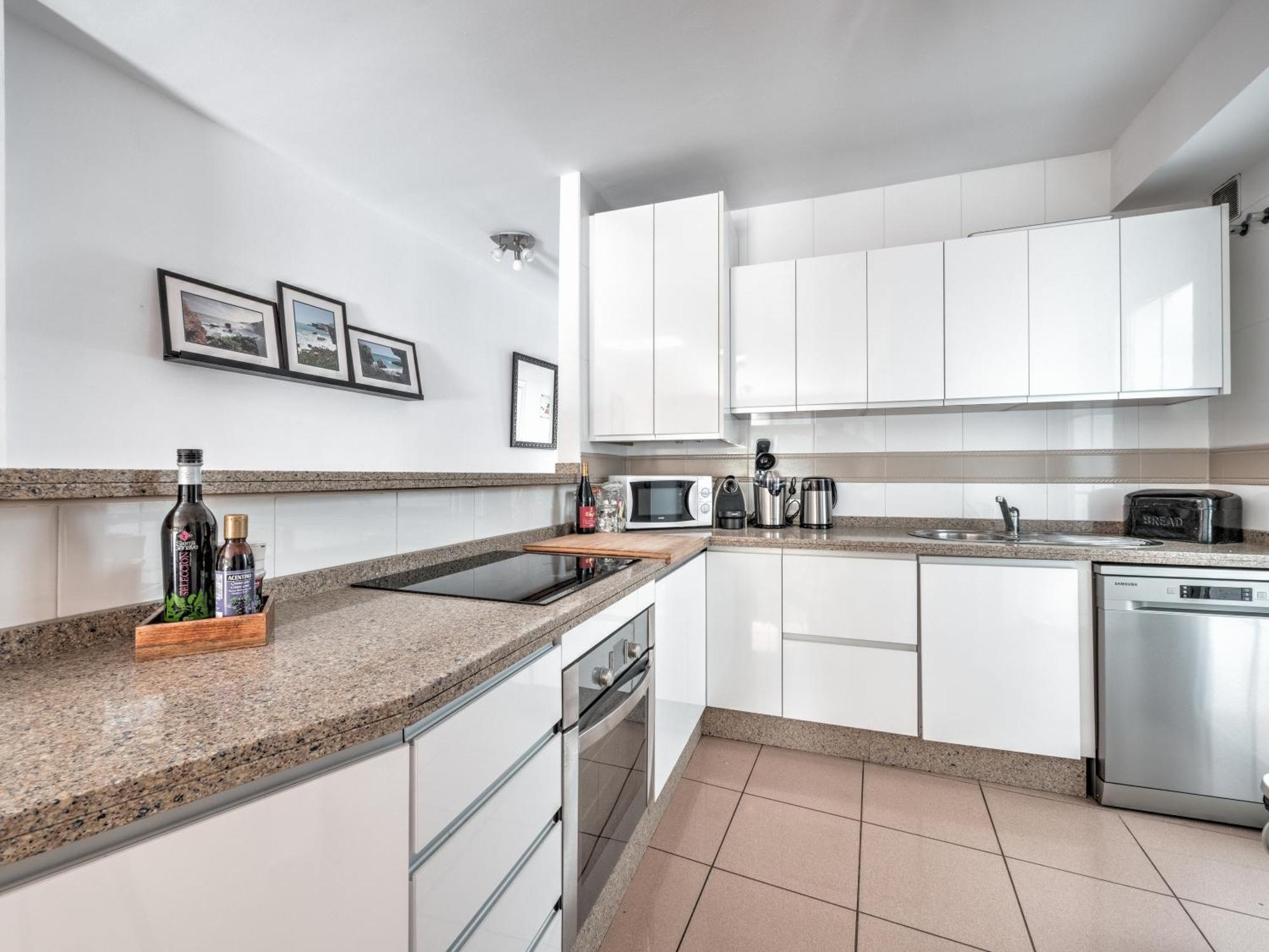 Apartamento Beachfront With Sea View At Burriana Beach, *