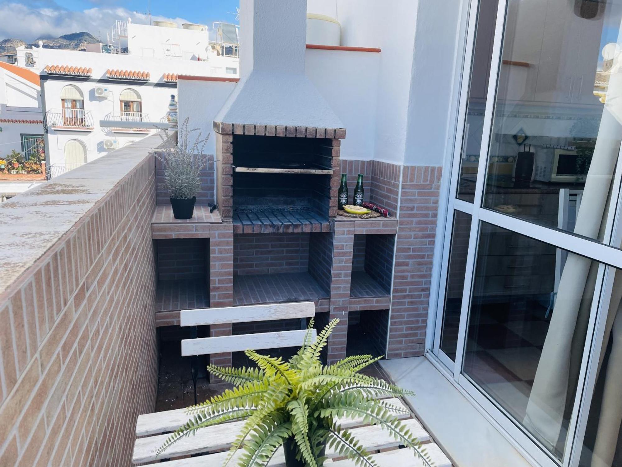 Jimena Sevilla En El Centro De Apartamento