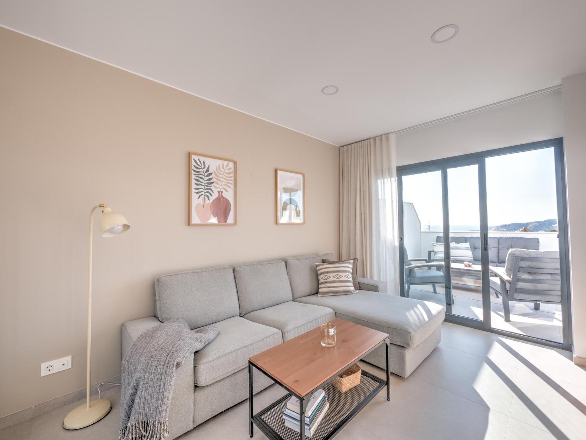 Casa de férias Luxurious Townhouse With View, 3 Terraces And Pool *