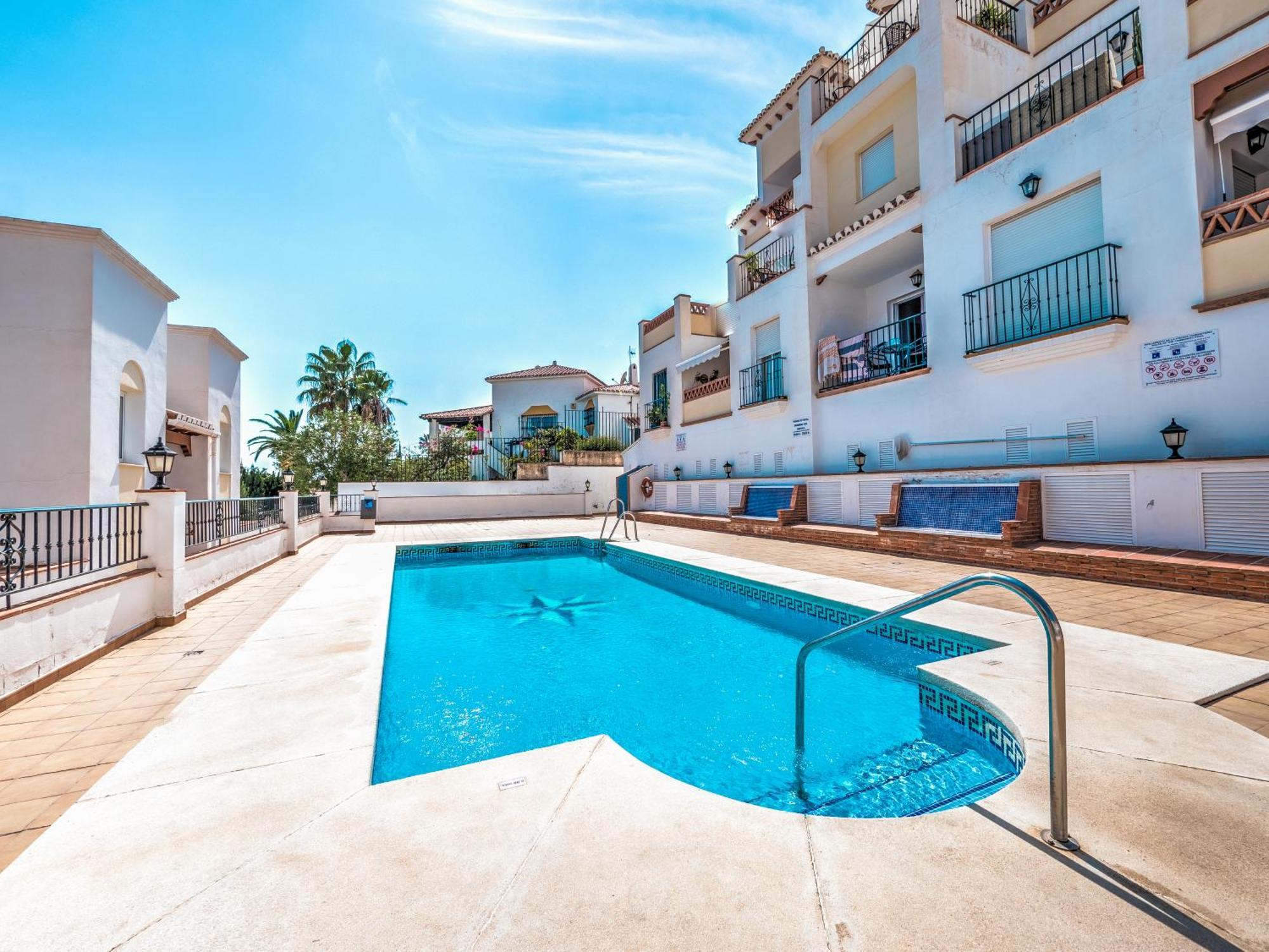 With Pool Near Burriana Beach, Apartamento *