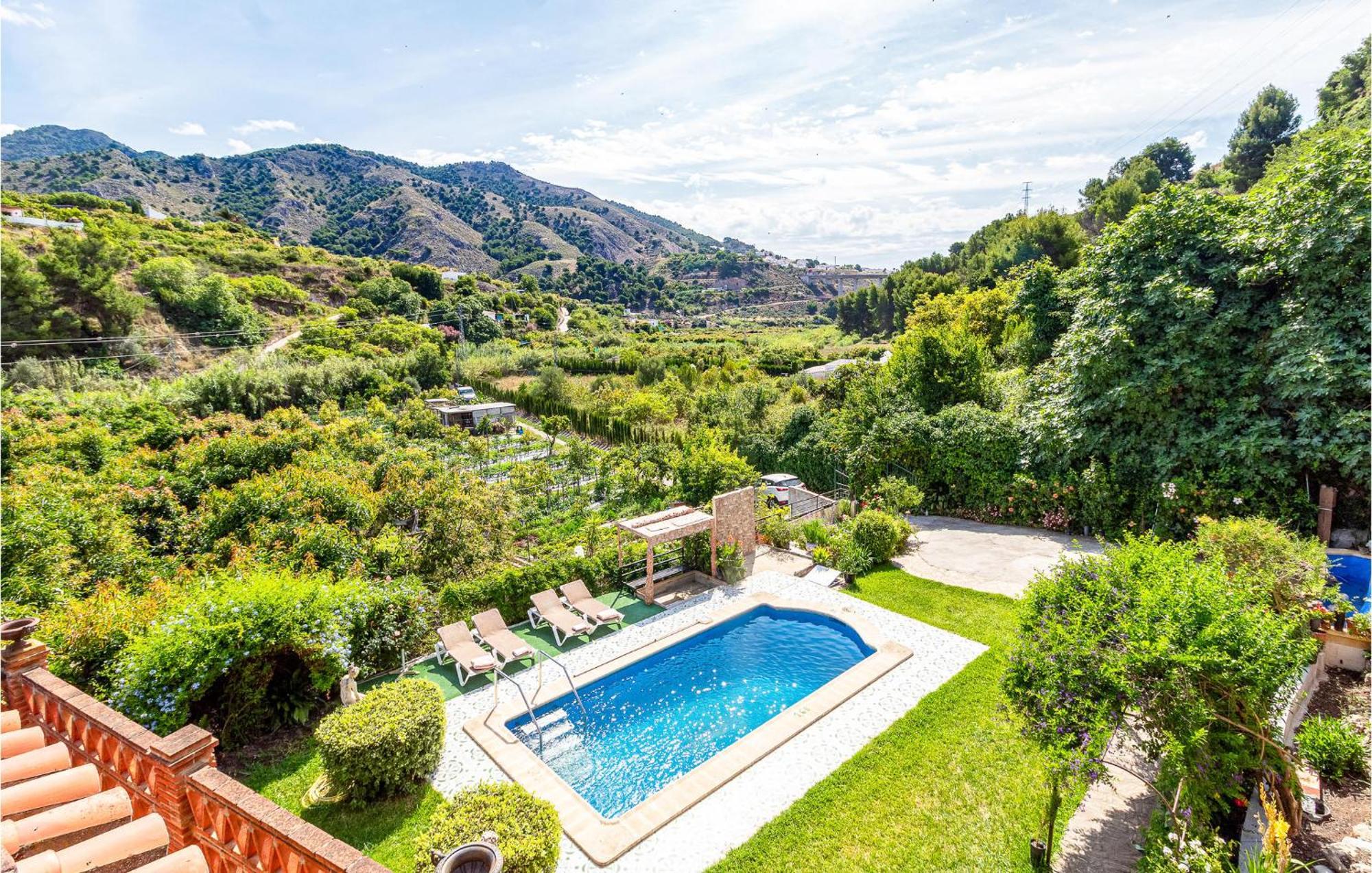 Casa de férias 3 Bedroom Awesome In Nerja