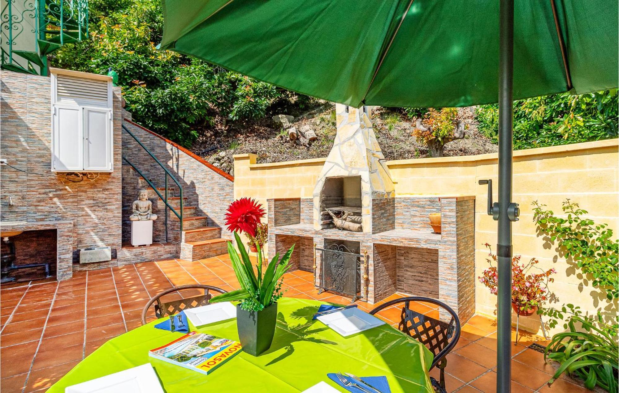 3 Bedroom Awesome In *