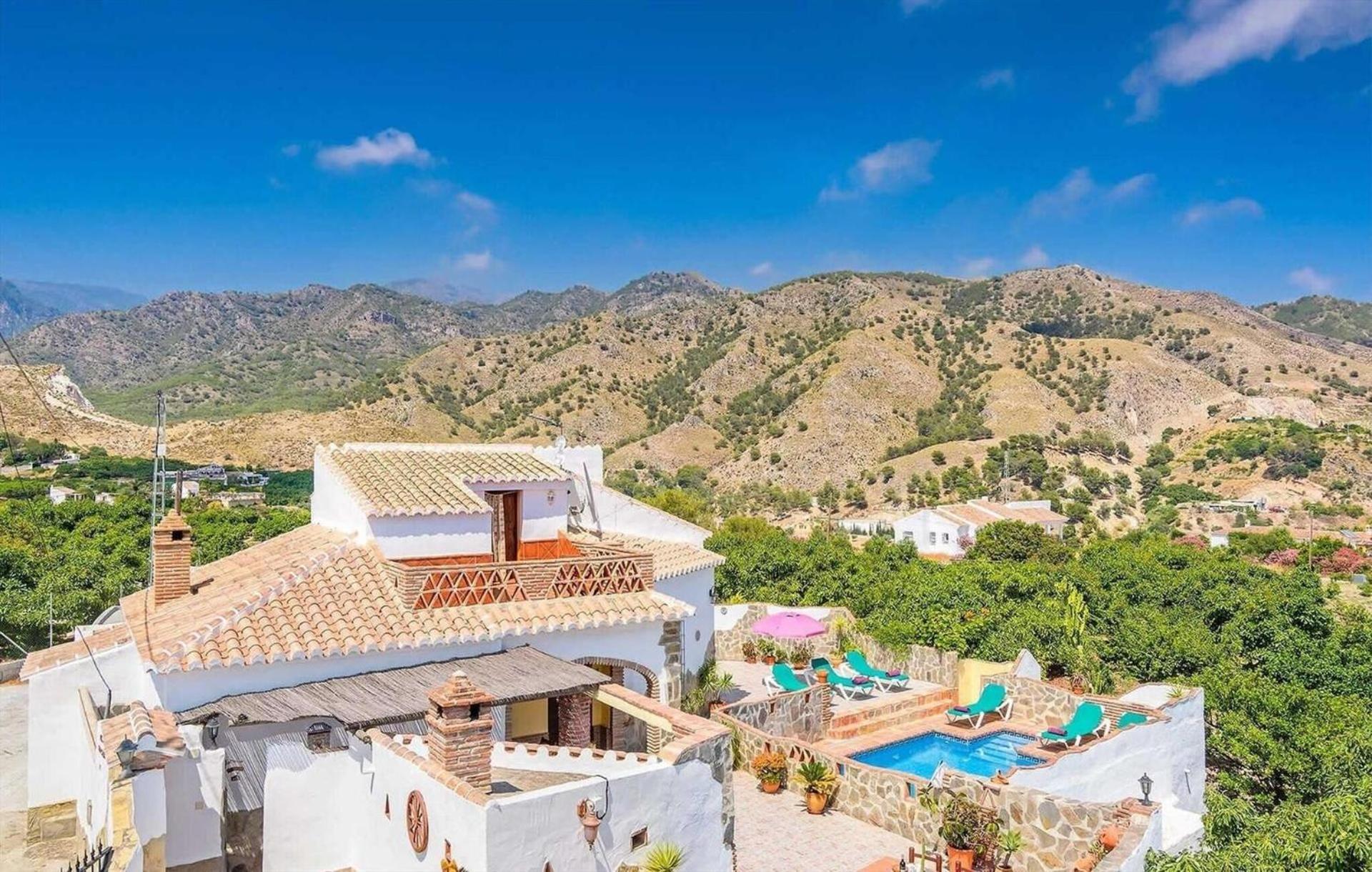 Mit Privatpool Fuer 6 Personen Ca 140 Qm In Nerja, Andalusien Costa Del Sol Сasa de vacaciones Nerja
