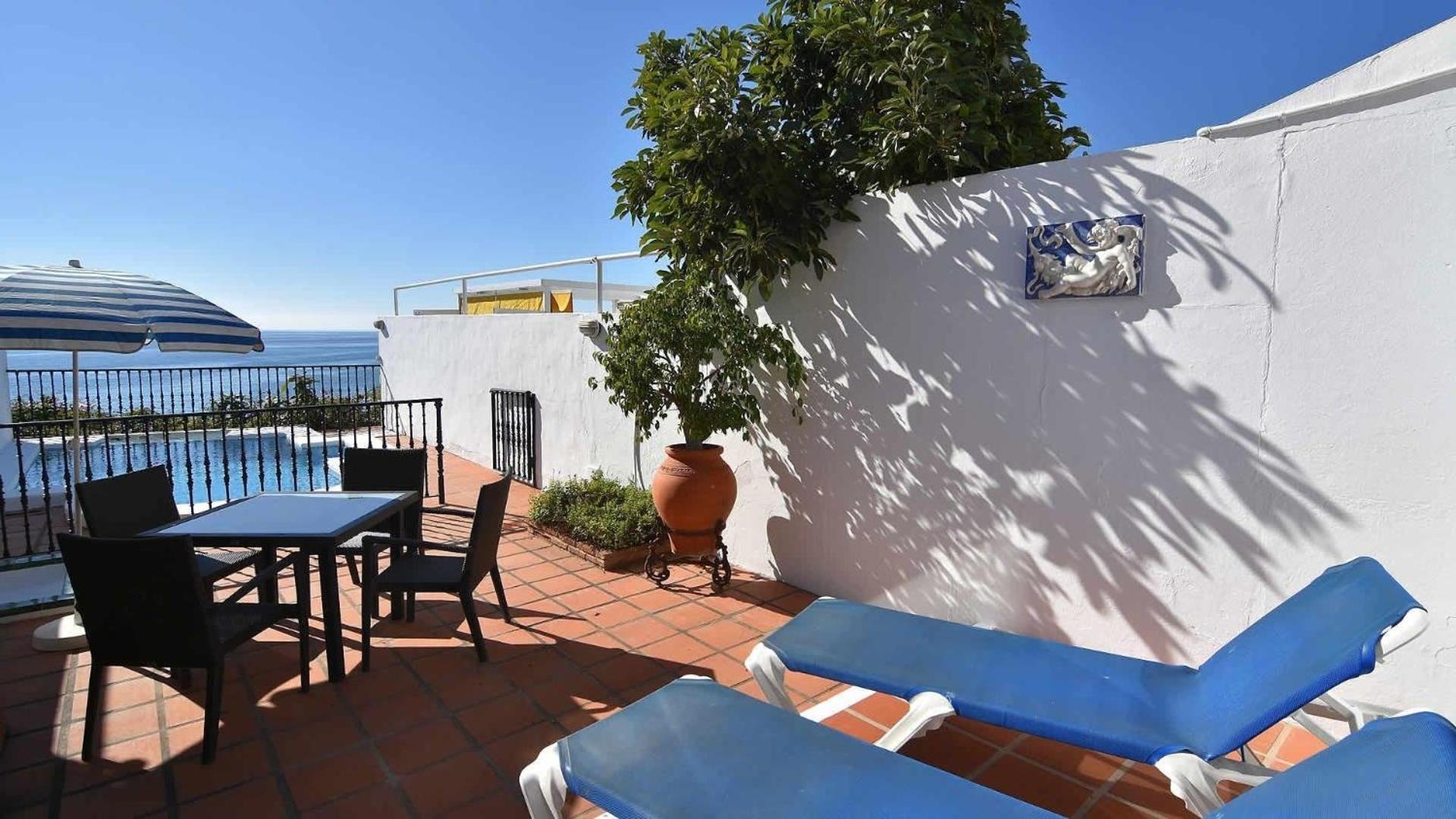 Mit Privatpool Fuer 6 Personen Ca 106 Qm In Nerja, Andalusien Costa Del Sol Сasa de vacaciones Nerja