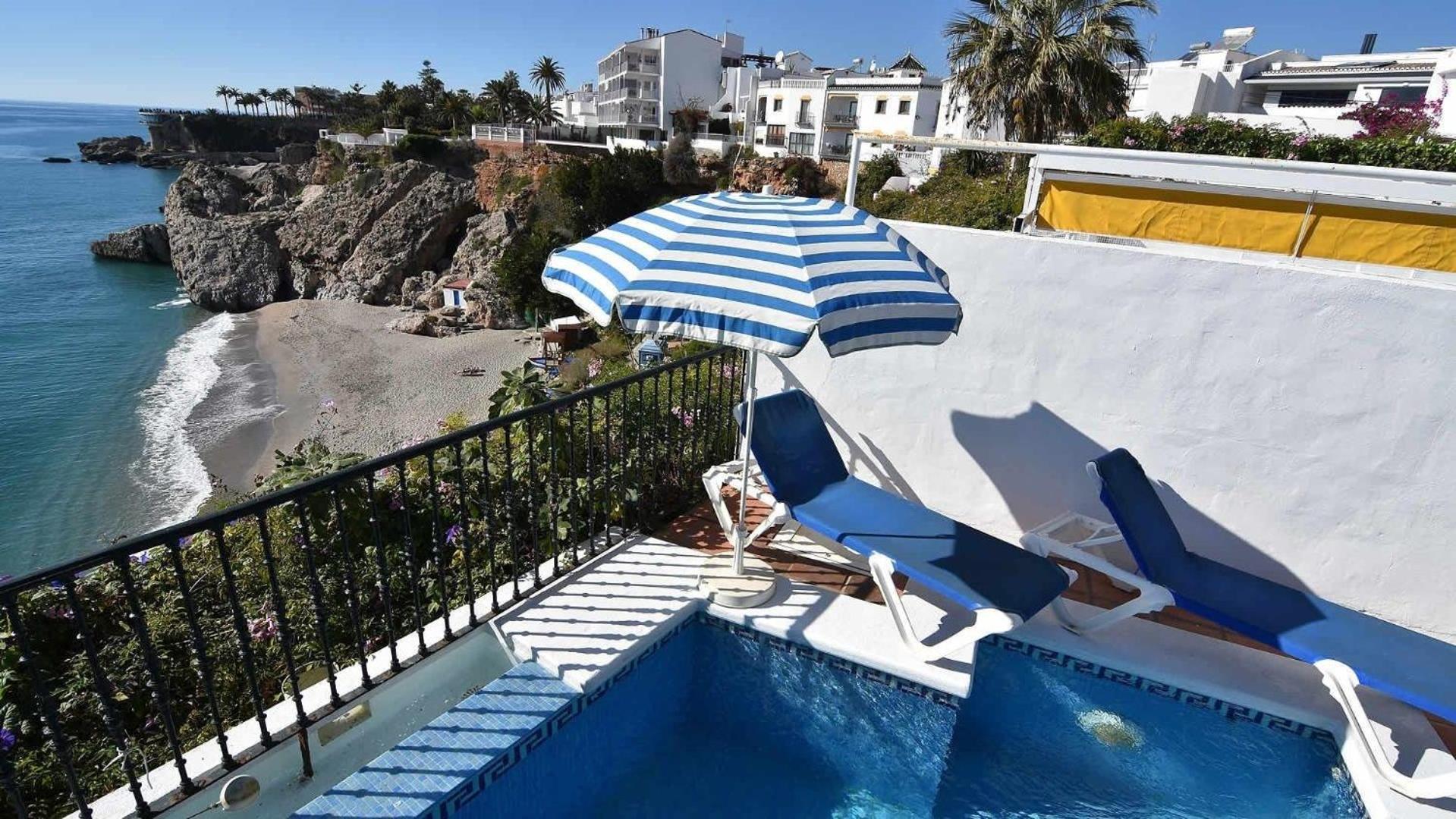 Mit Privatpool Fuer 6 Personen Ca 106 Qm In Nerja, Andalusien Costa Del Sol