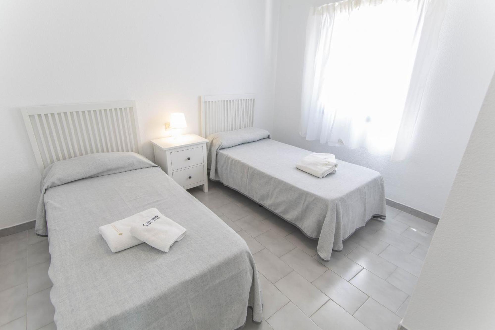 Canovas - Antali Con Piscina En Zona * Nerja