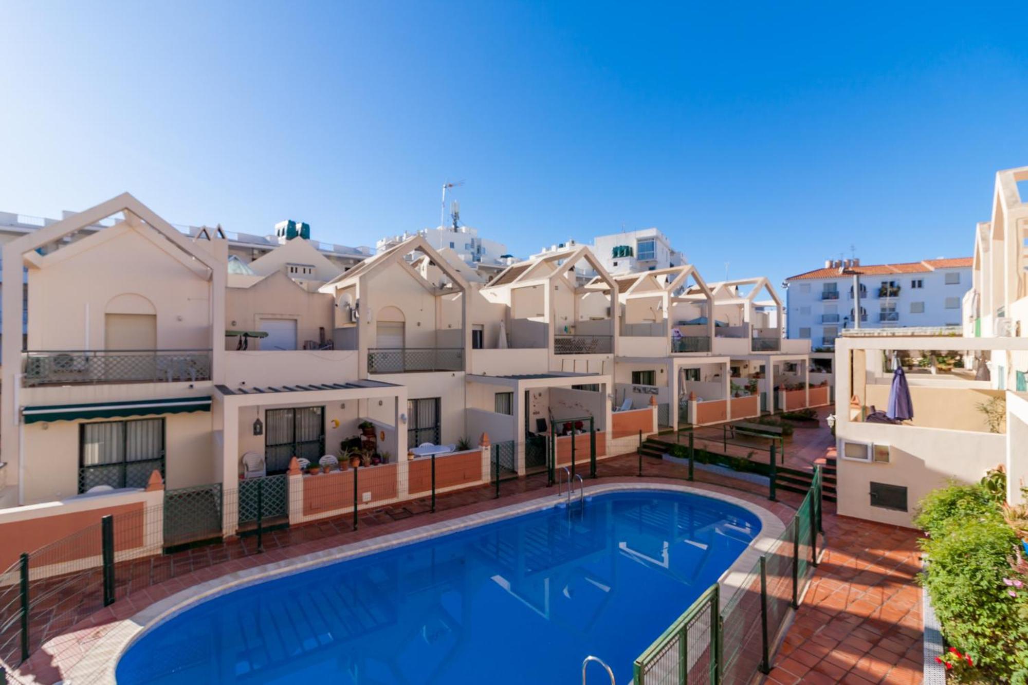 Canovas - Antali Con Piscina En Zona * Nerja