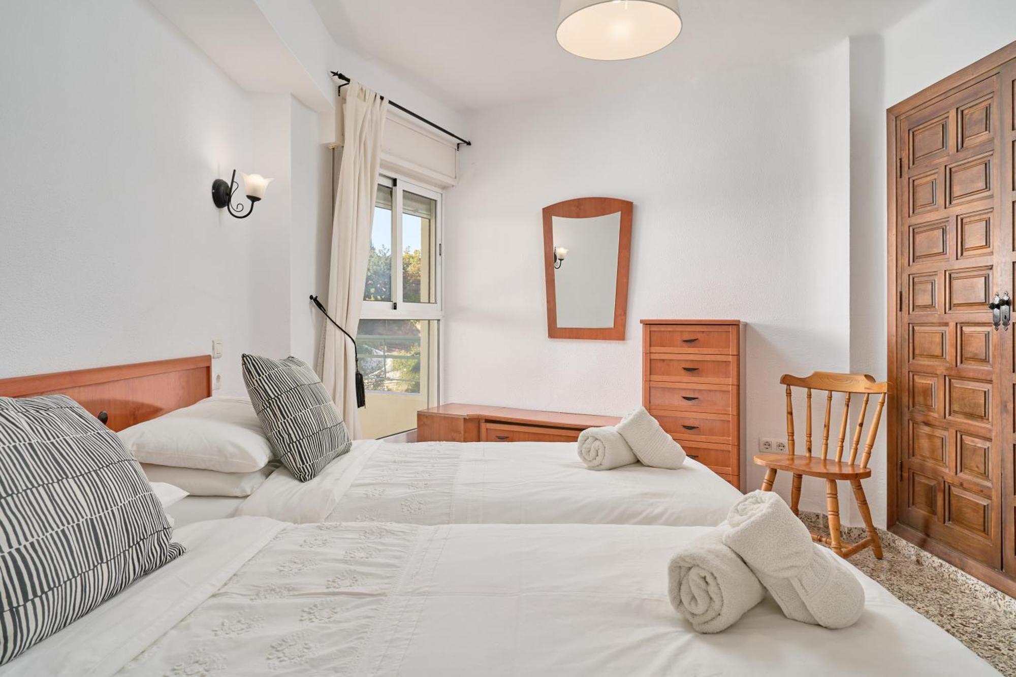 Bright And Spacious 2 Bed Apartamento
