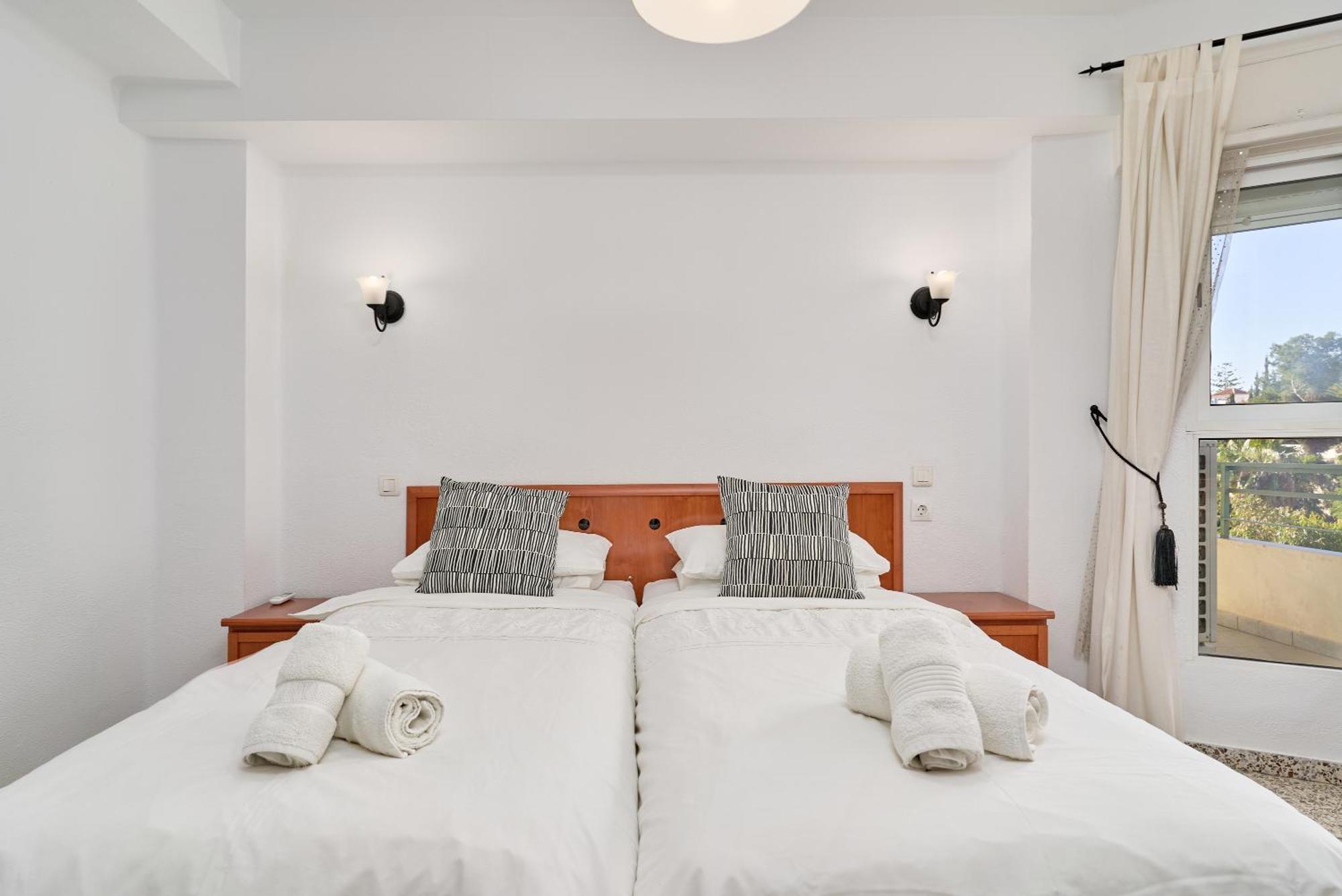 Bright And Spacious 2 Bed Apartamento