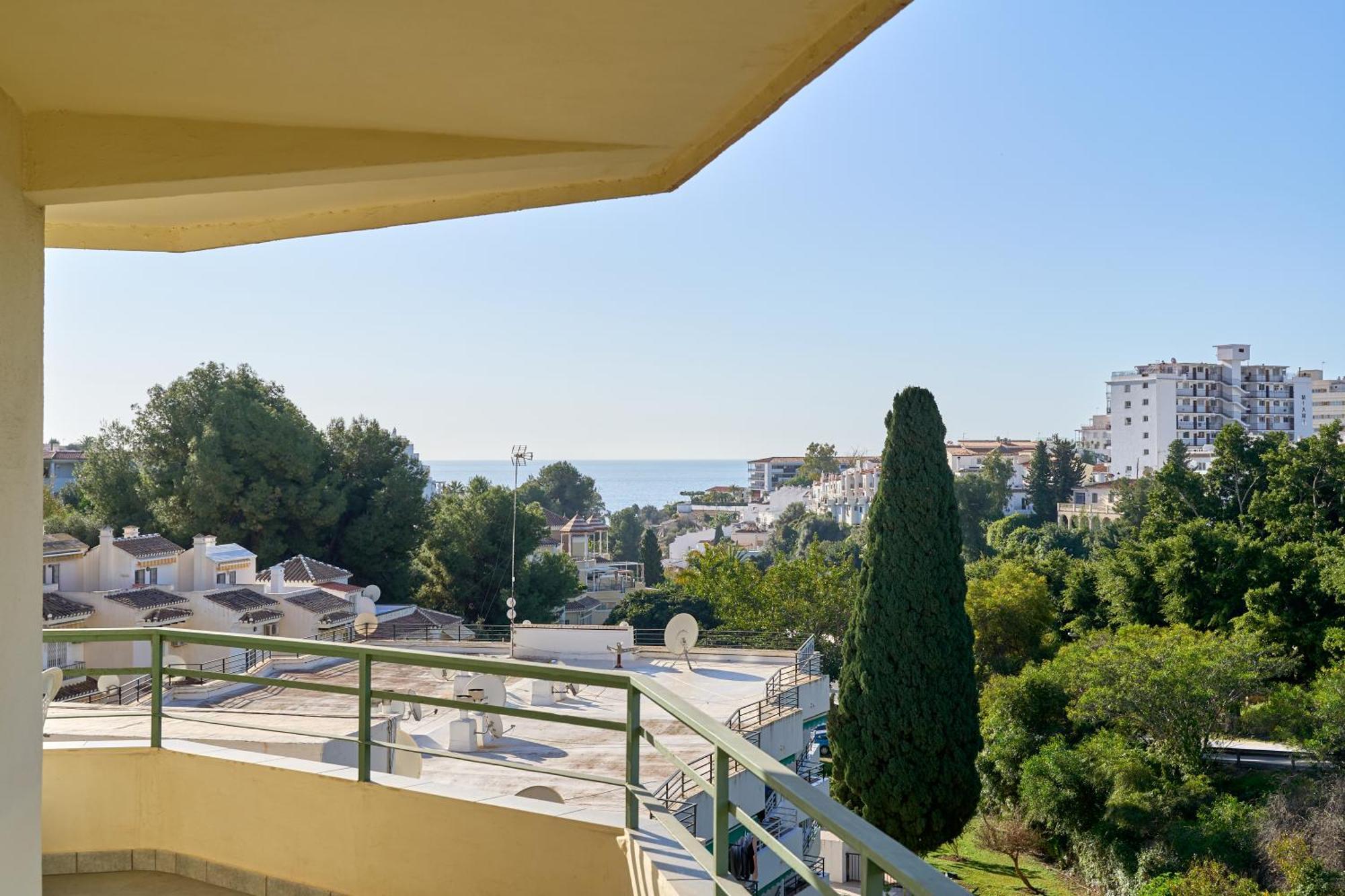 Bright And Spacious 2 Bed Apartamento Nerja