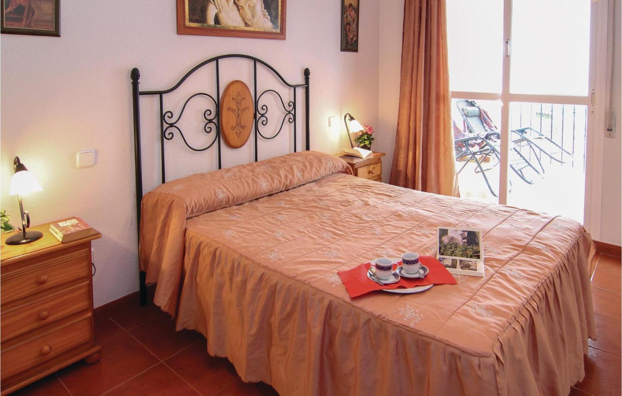 2 Bedroom Awesome In Nerja