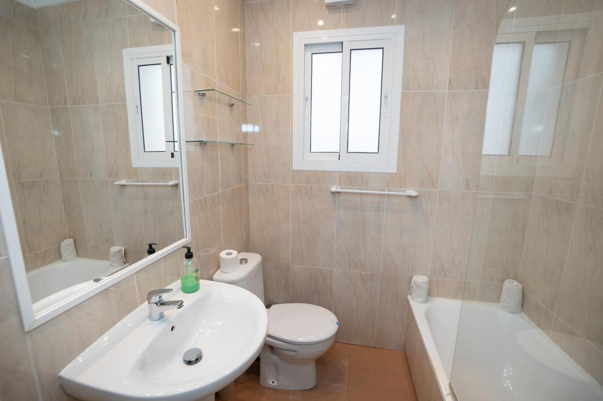 Tuhillo 2f Menyber Apartamento