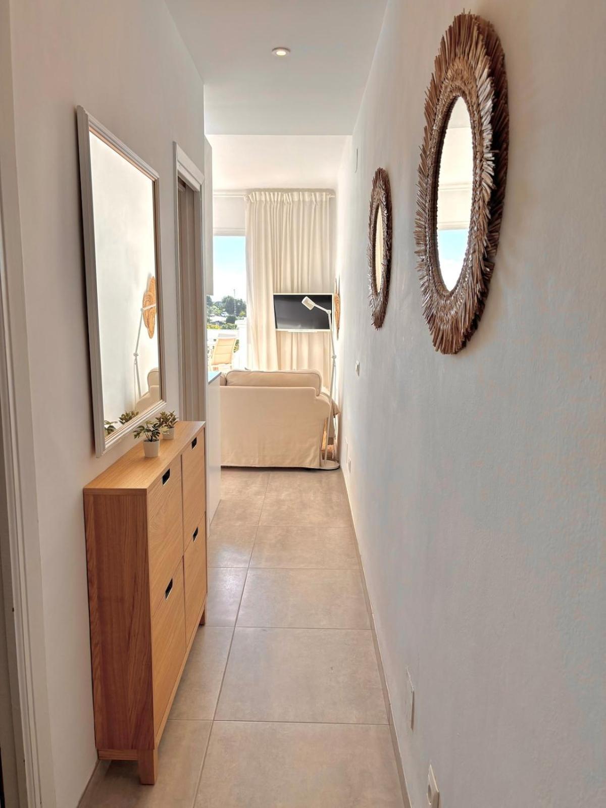 New With Sea View, Big Terrace & Pools Apartment