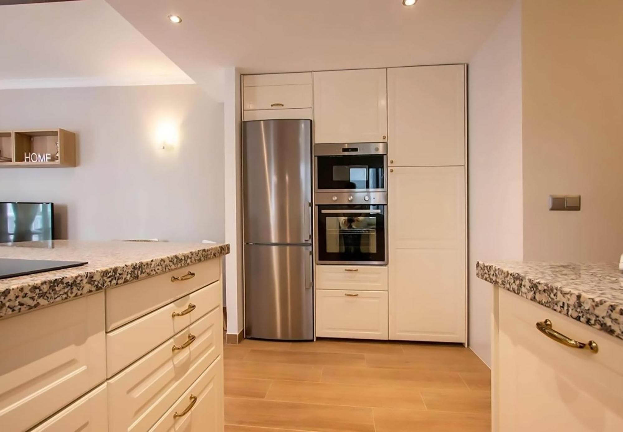 Almeria Apartment *