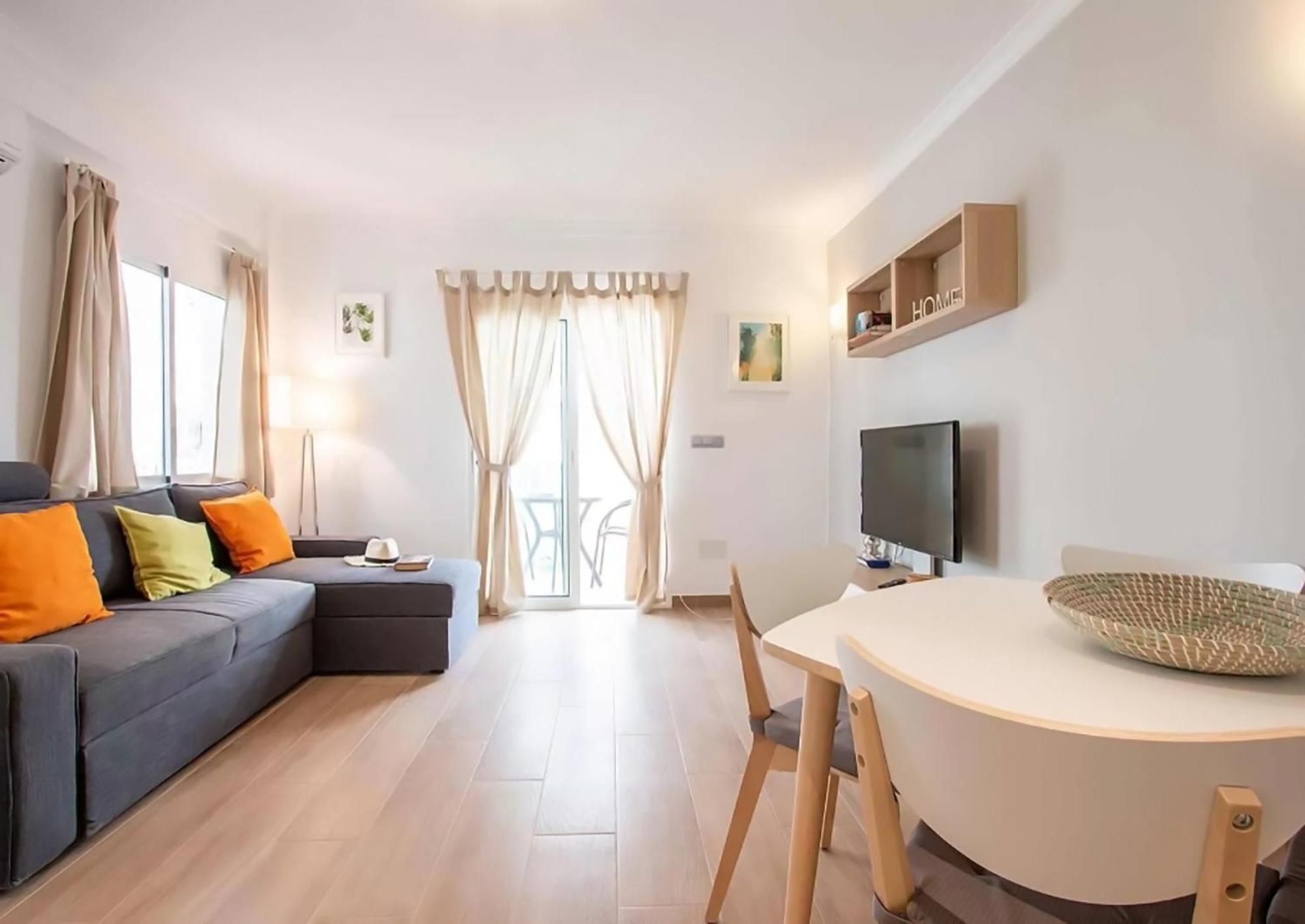 Apartment Almeria *