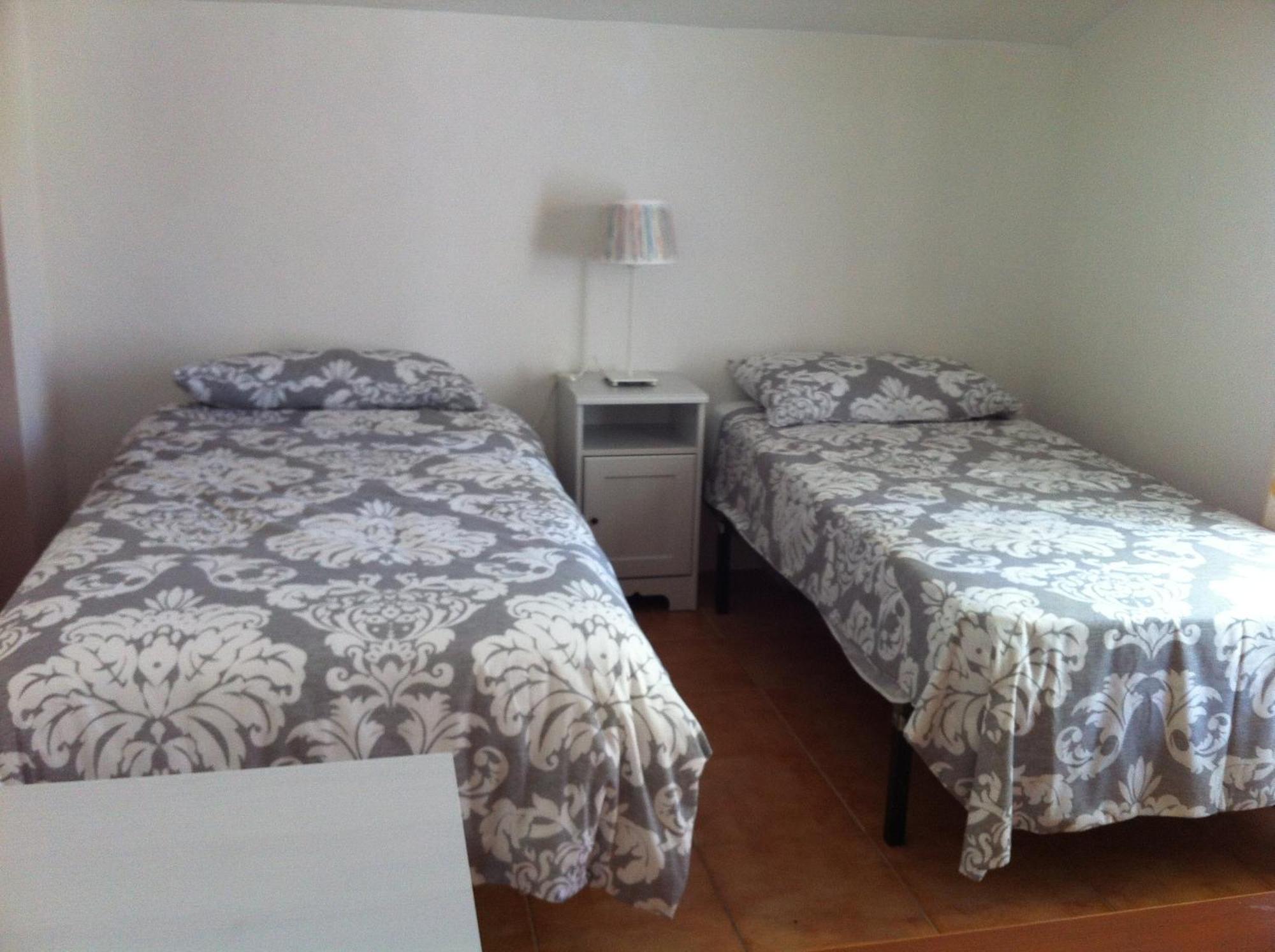 Сasa de vacaciones Stunning 3 Bedroom With Sea Views *